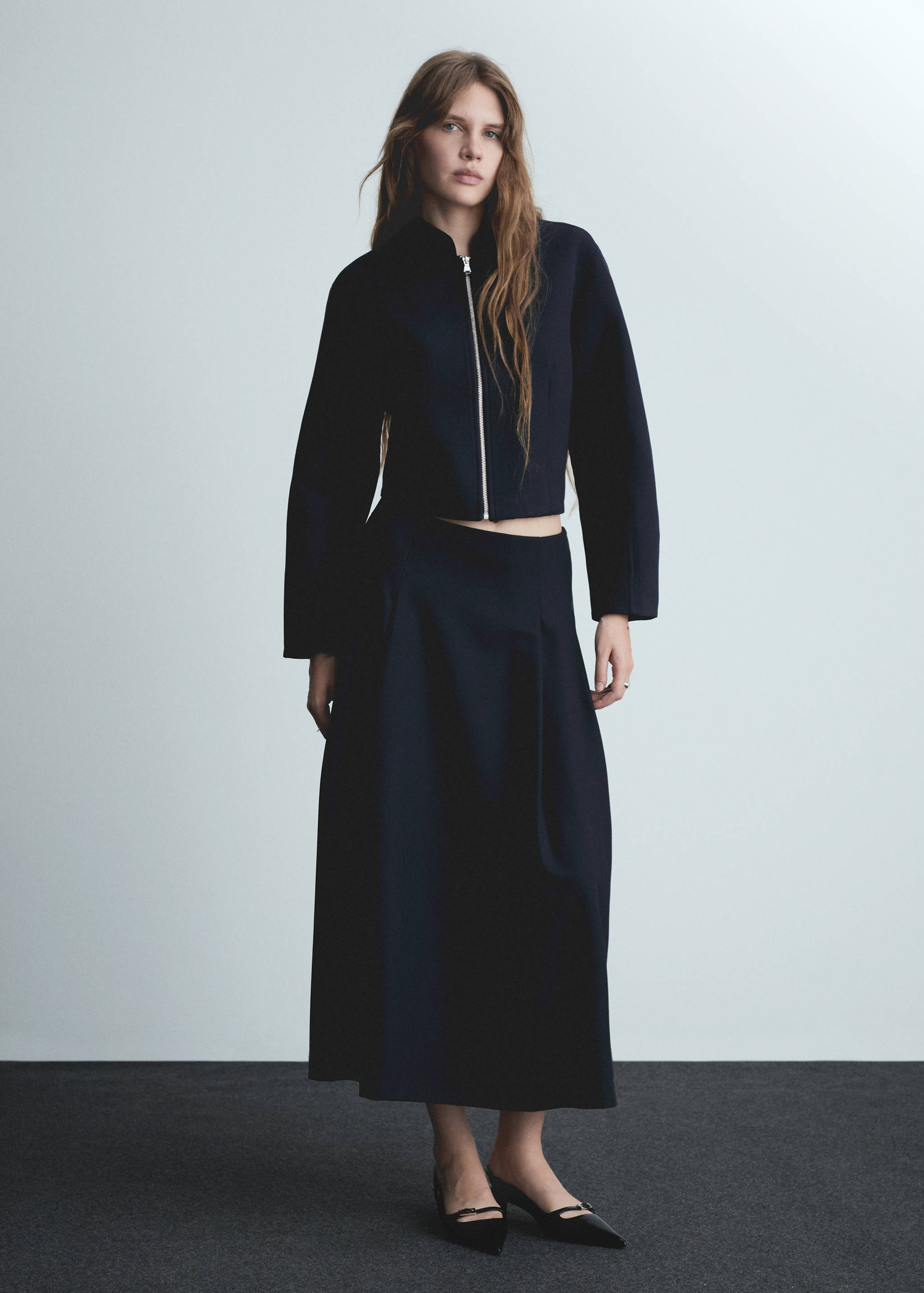 Flared skirt with pleated detail - General plane
