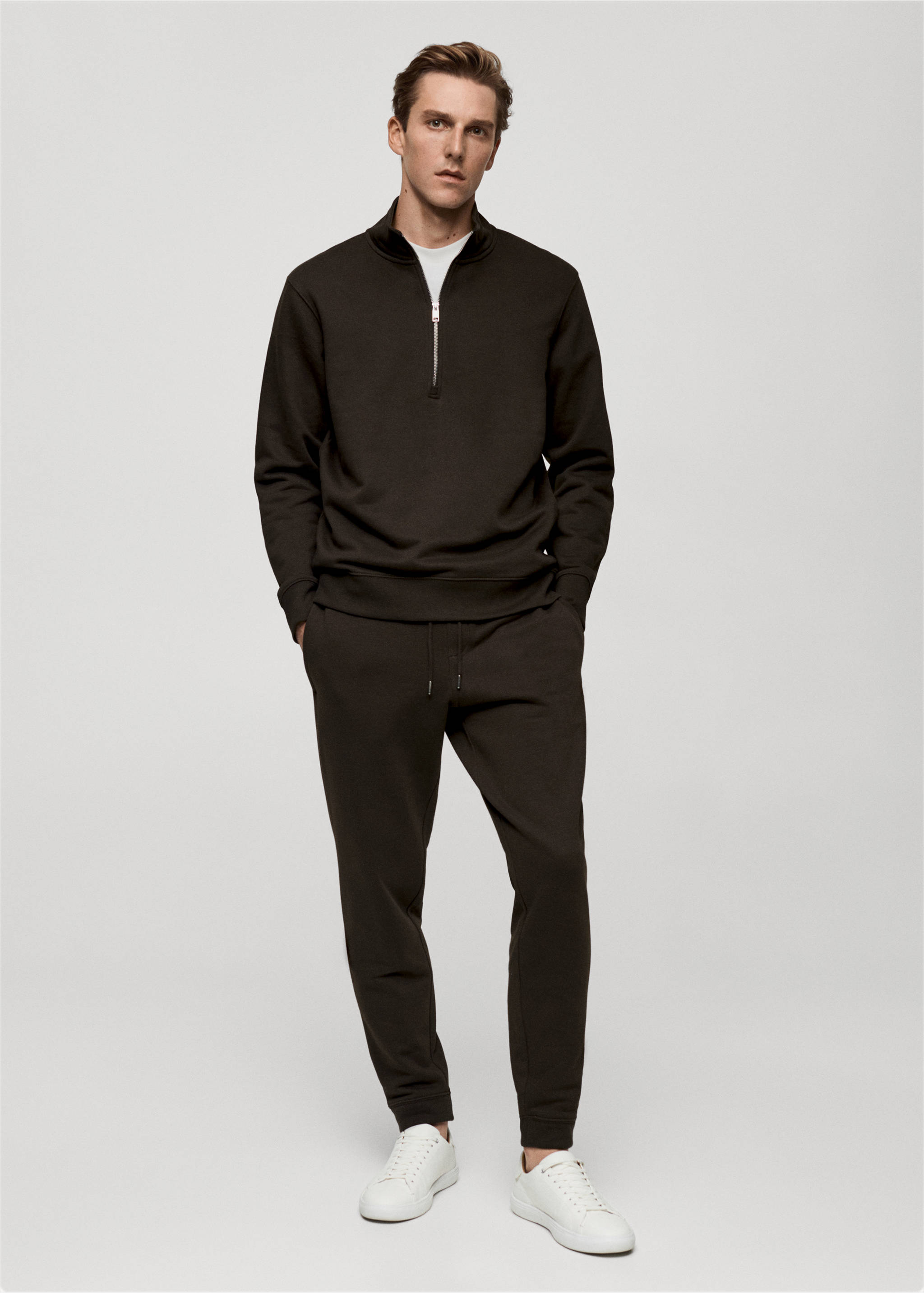 Jogger algodón cordón - Plano general, Chocolate. Ref: 77077112-00.