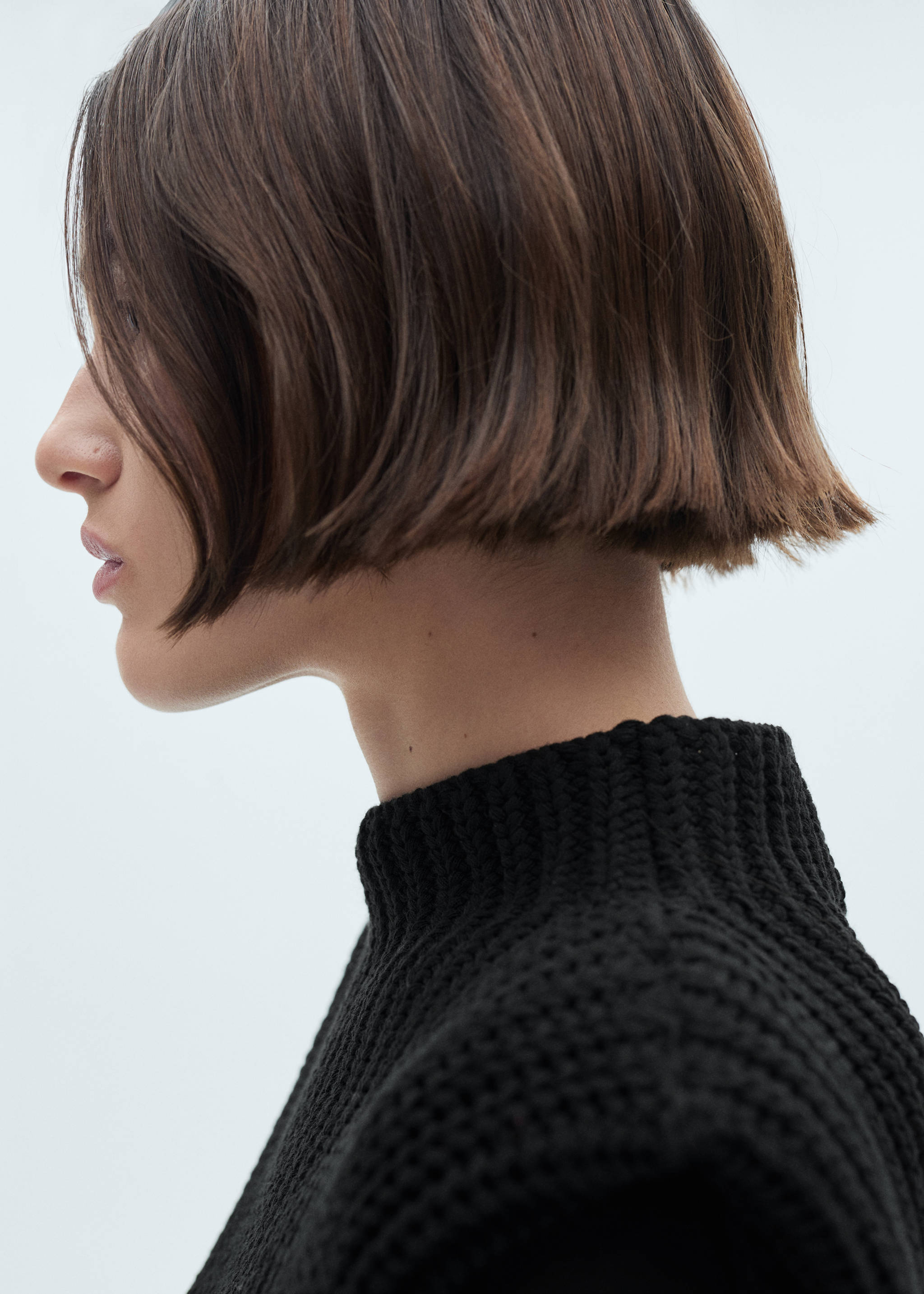 Knitted vest with shoulder pads - Details of the article 3