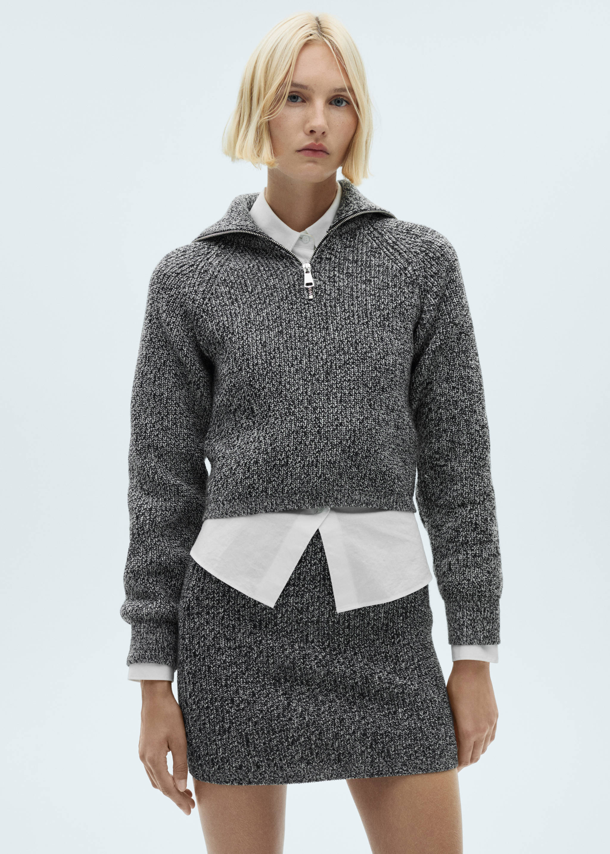 Mottled knitted mini-skirt - Medium plane
