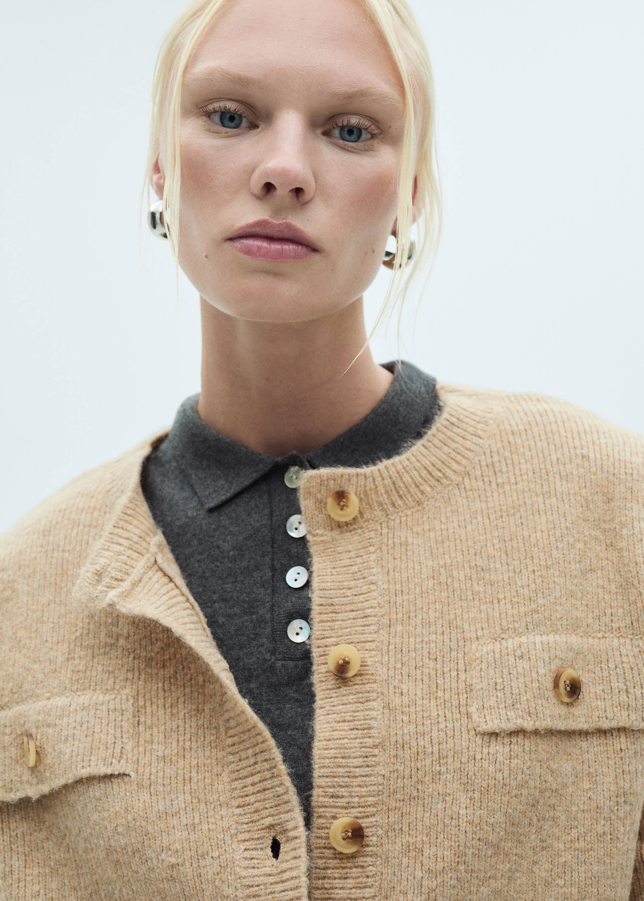 Риспена плетена жилетка с копчета - Данни за артикула 1