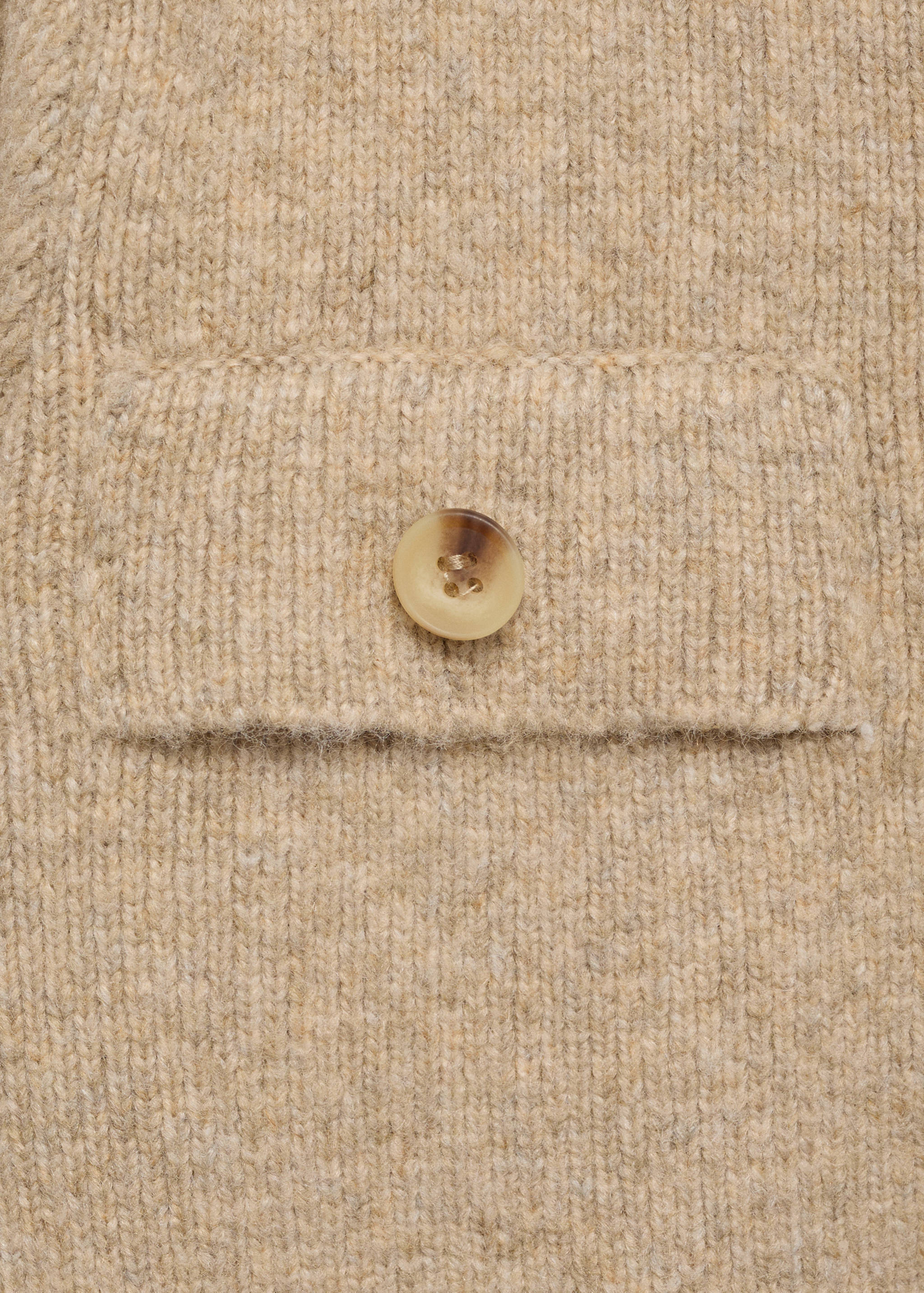 Риспена плетена жилетка с копчета - Данни за артикула 0