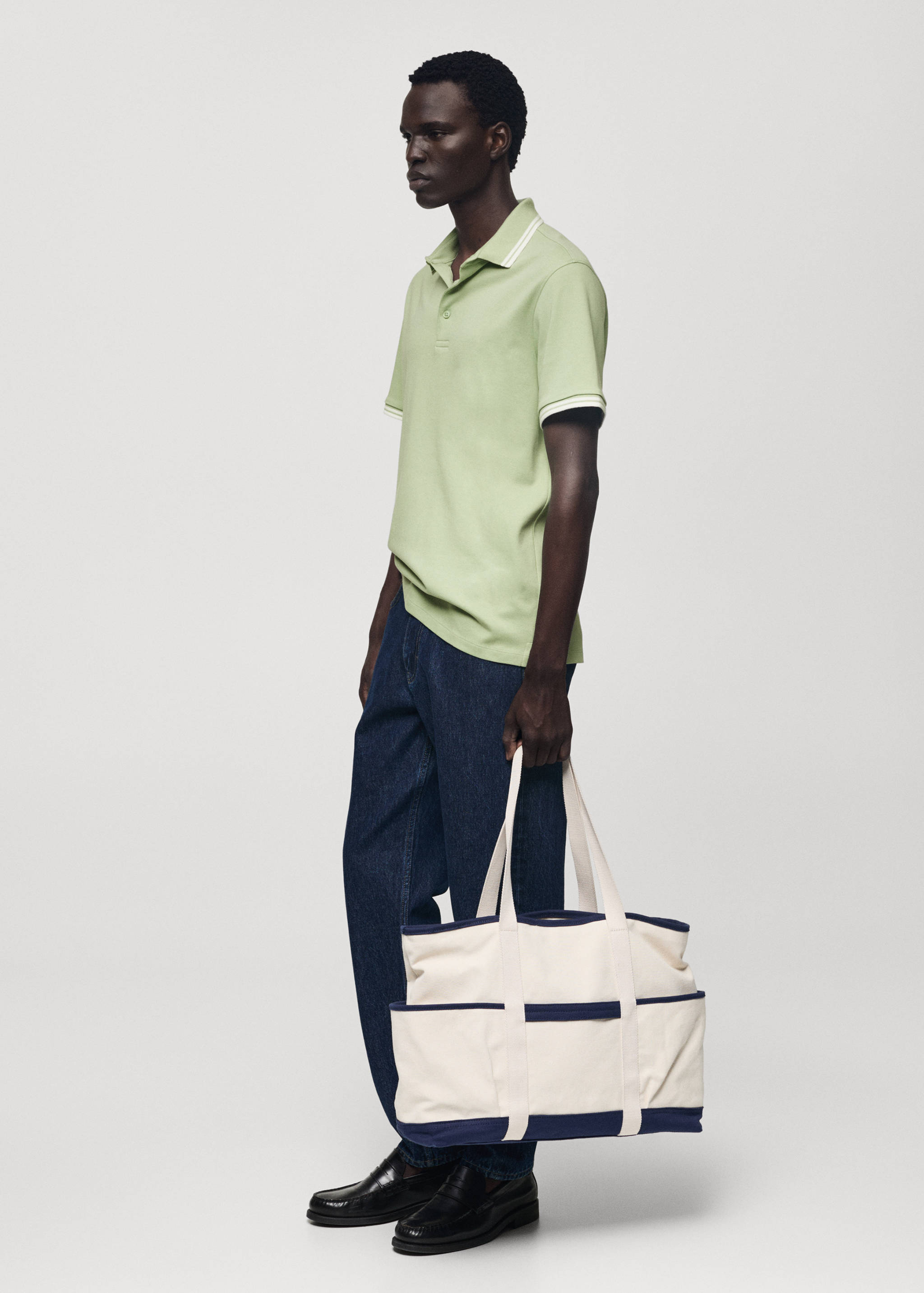 100% cotton polo shirt with contrast piping - Details of the article 2