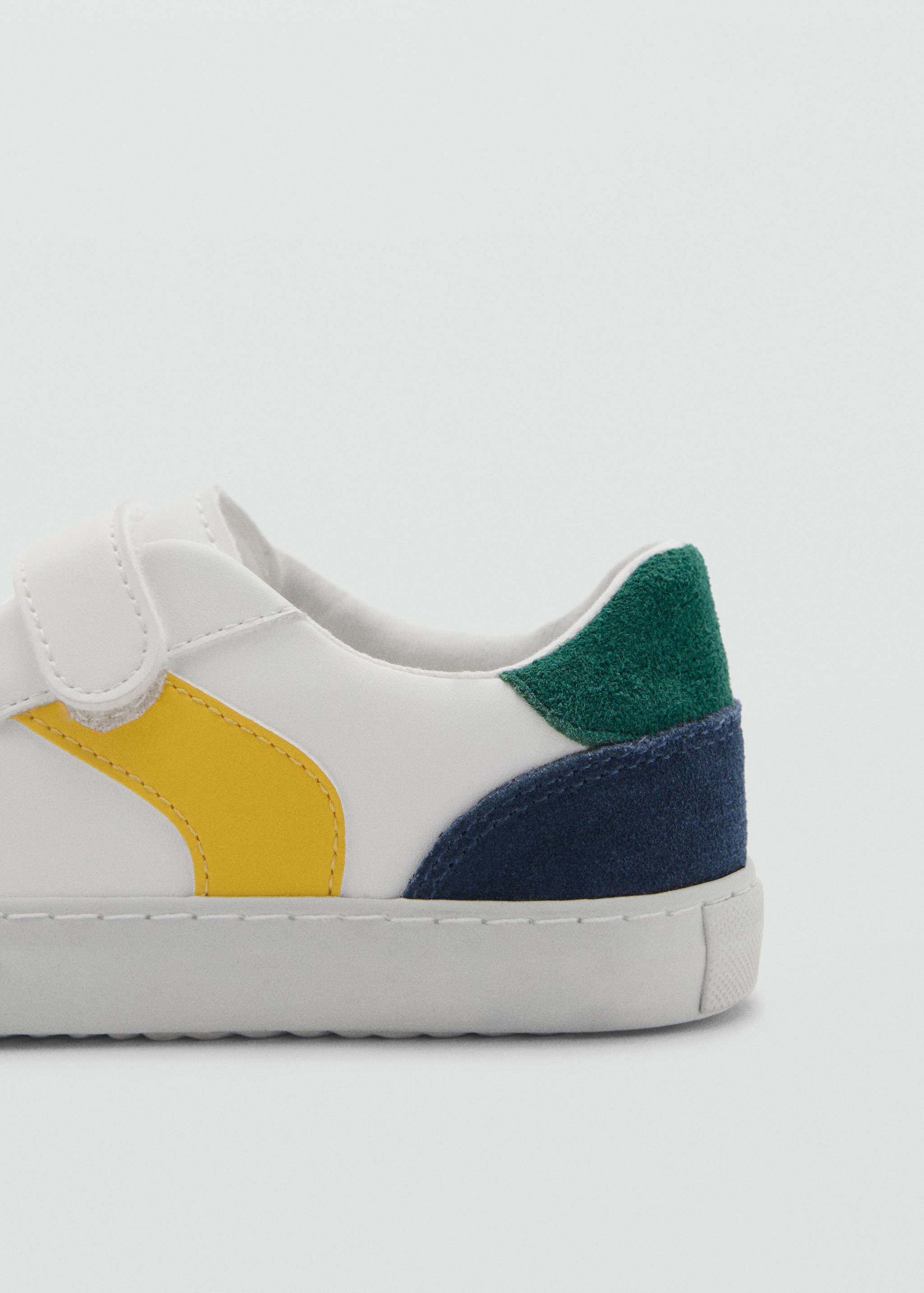 Velcro fastening straps sneakers - Details of the article 1