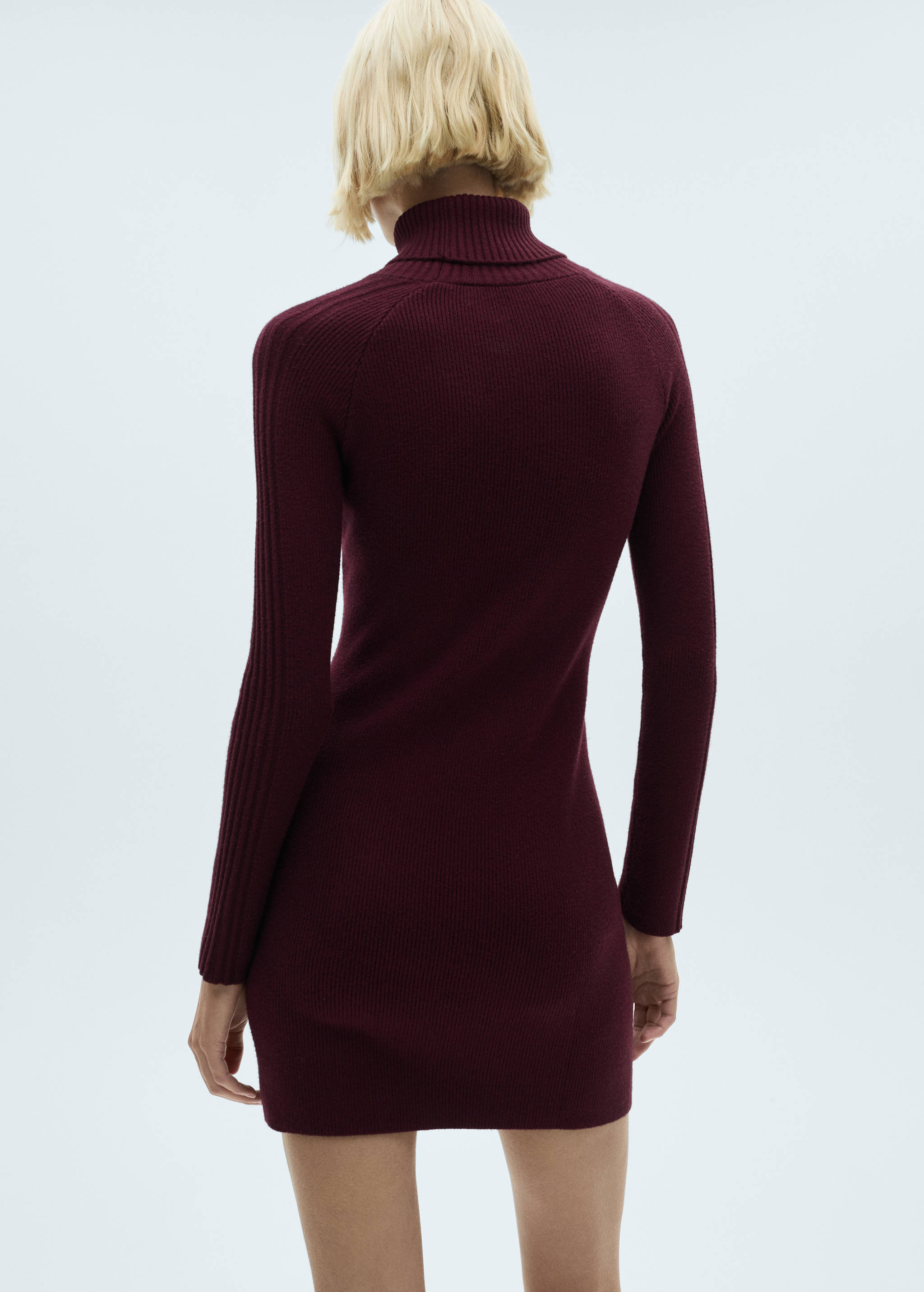 Short knitted turtleneck dress - Reverse of the article