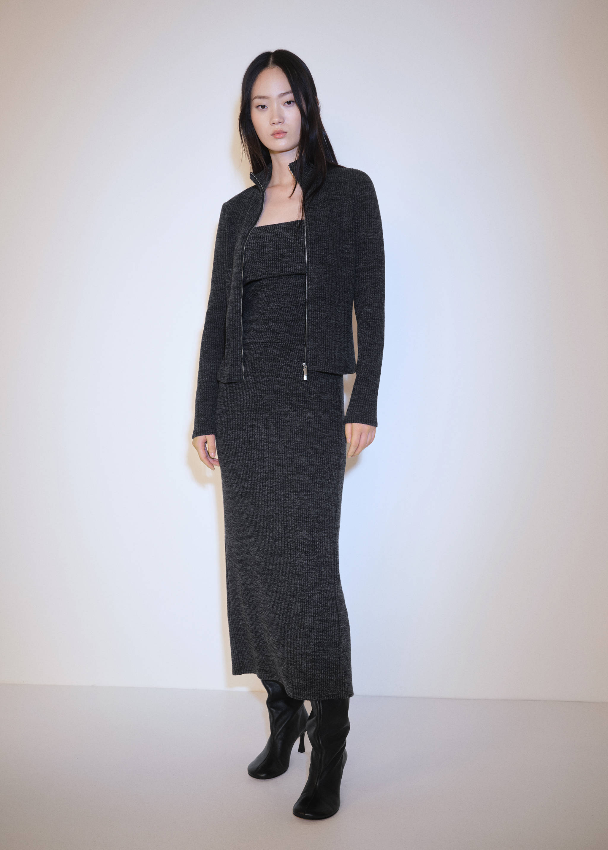 Top with turn-down neckline - General plane