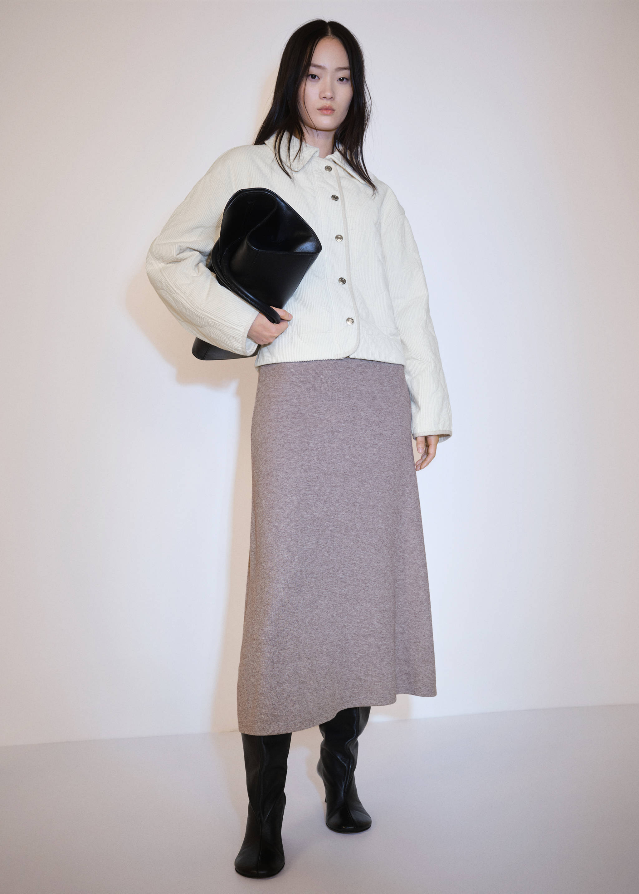 Стеганая куртка из вельвета - Общий план