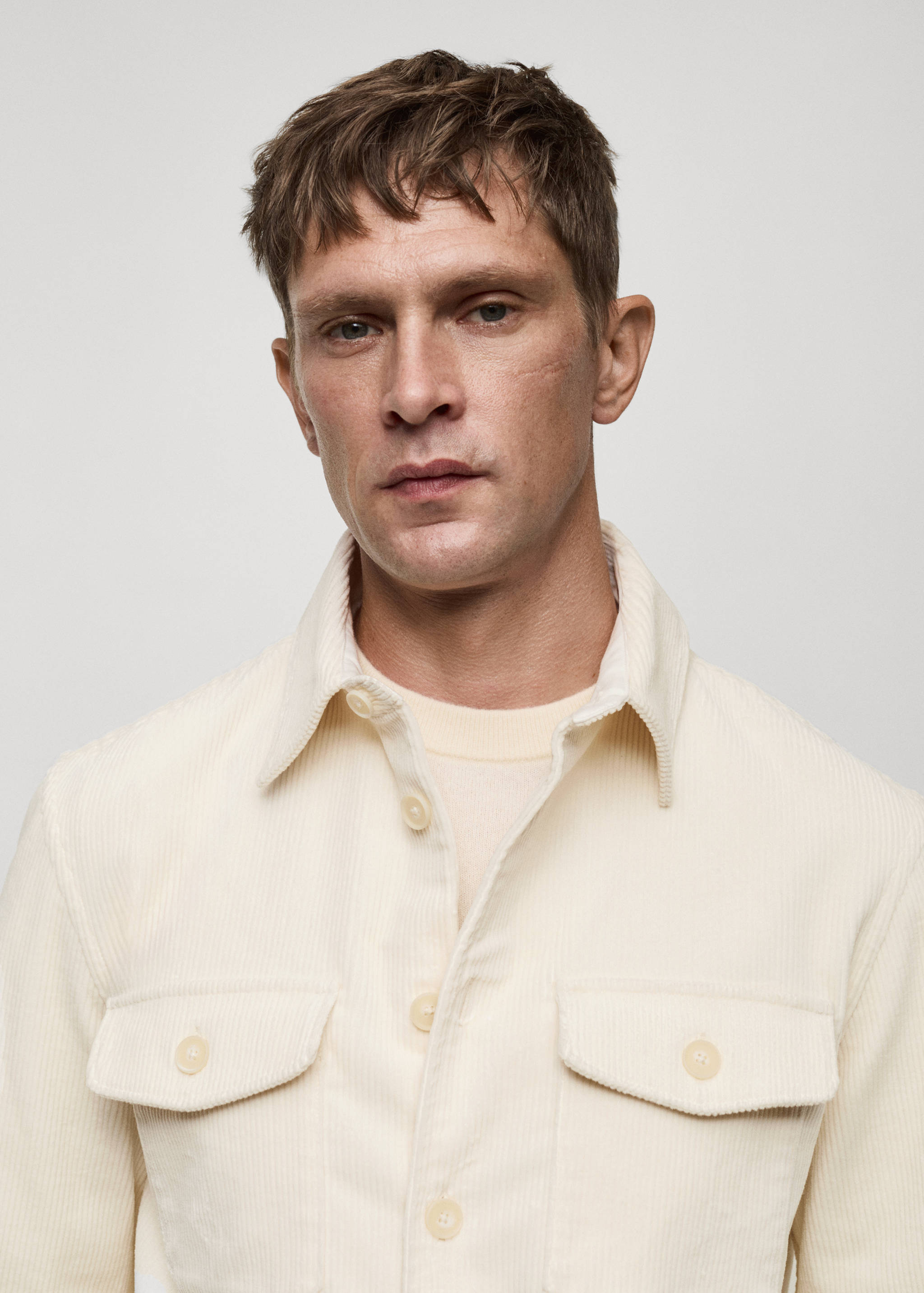 Corduroy overshirt with pockets - Details of the article 1