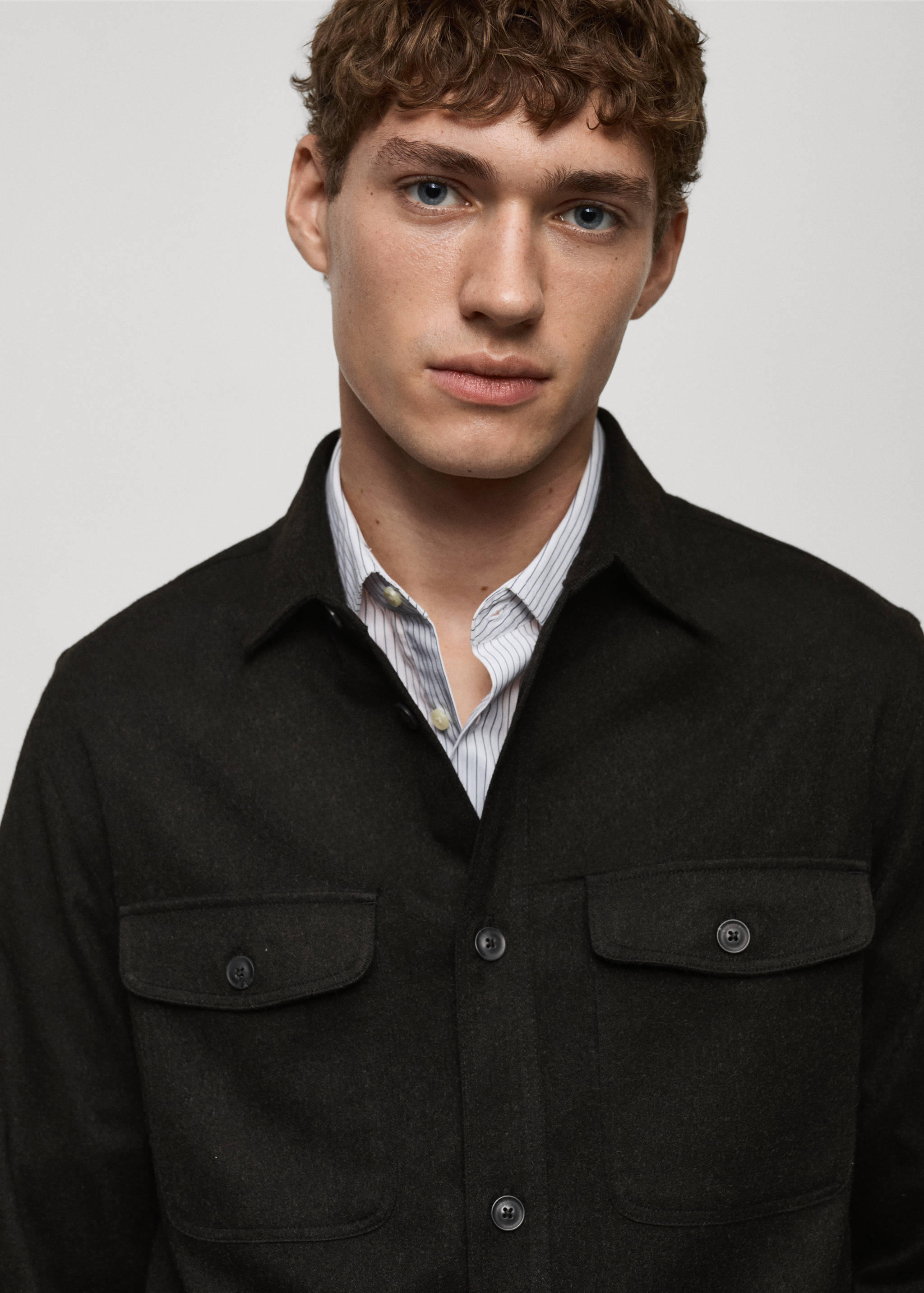 Regular-fit flannel overshirt with pockets - Details of the article 1