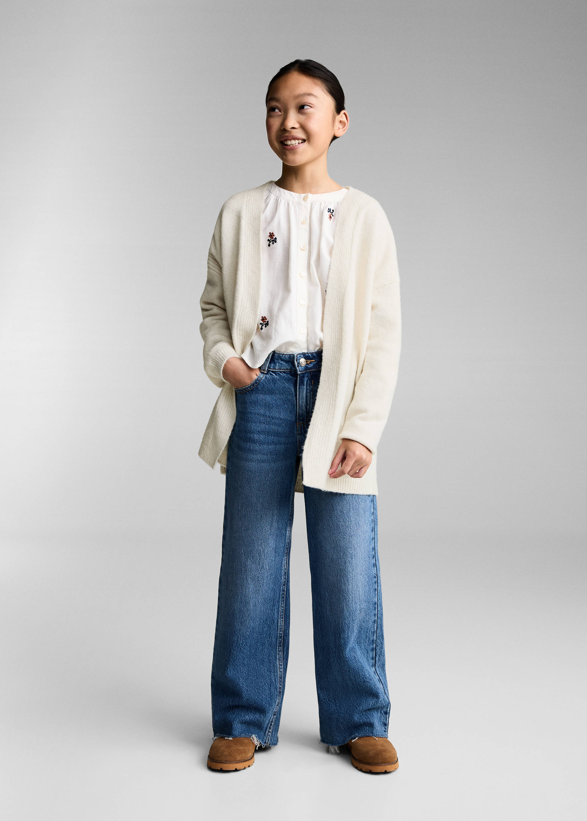 Cárdigan punto cuello pico - Plano general