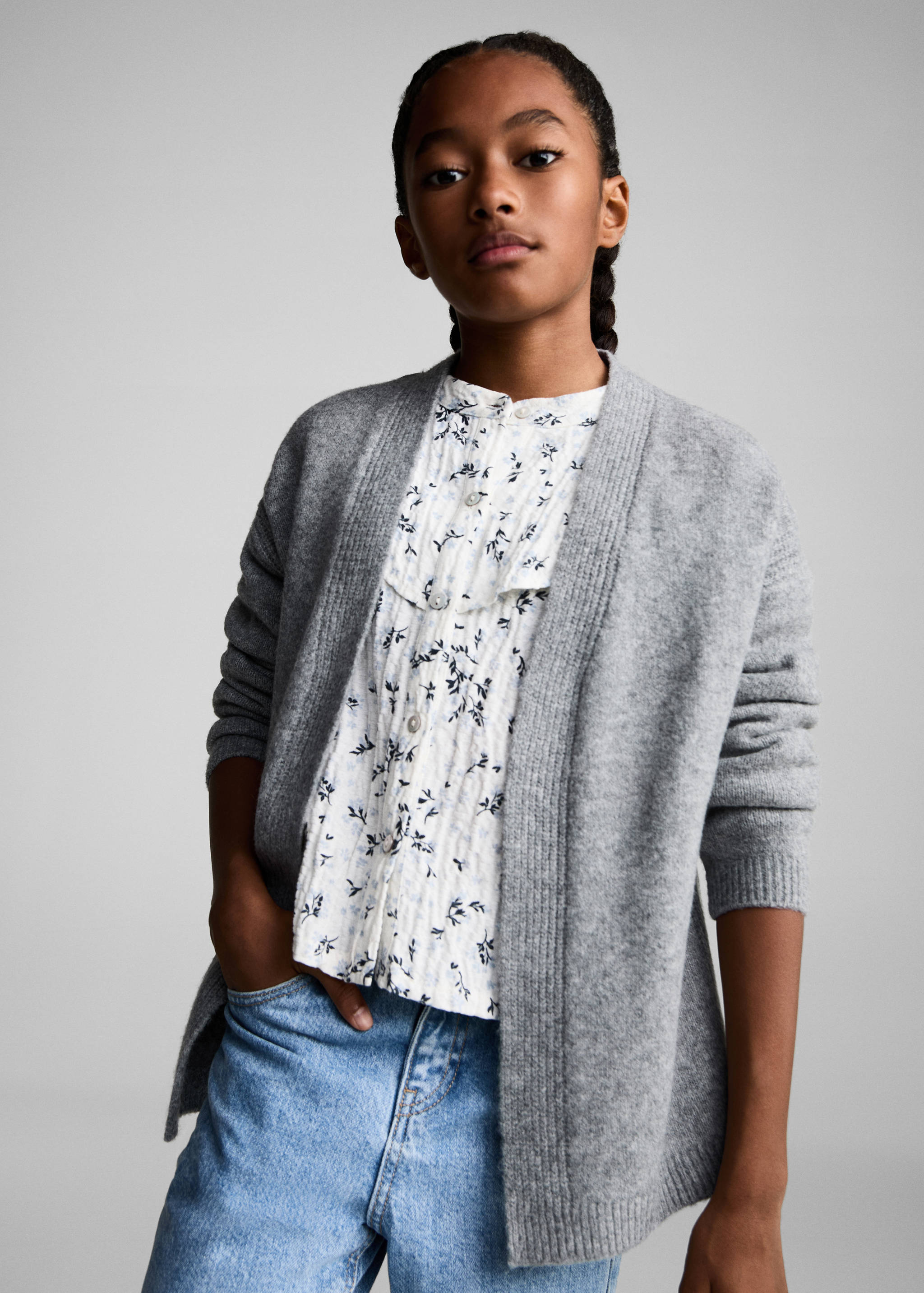 Cárdigan punto cuello pico - Plano medio