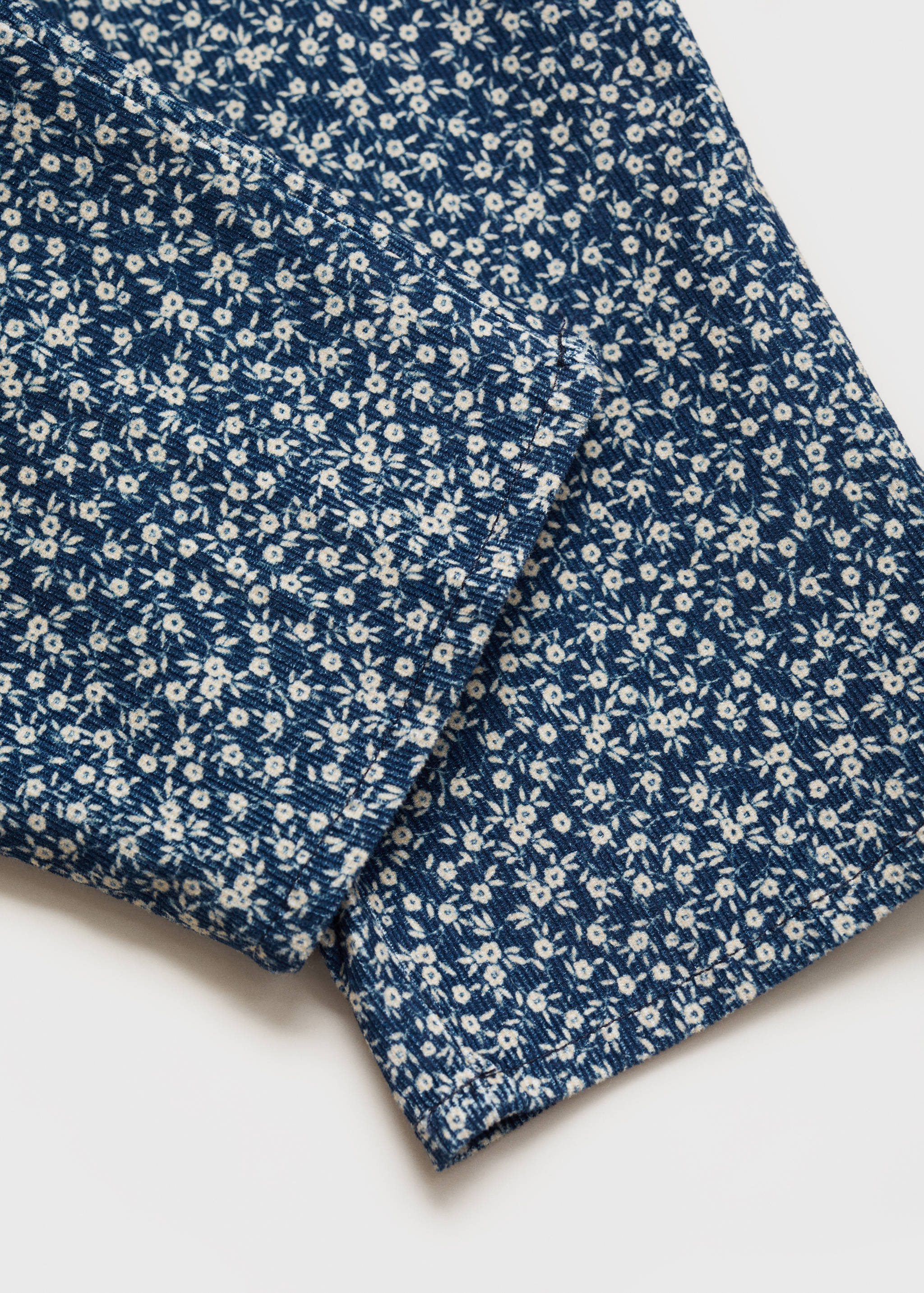 سروال داخلي من قماش مخملي بطبعات زهور - تفاصيل المنتج 0