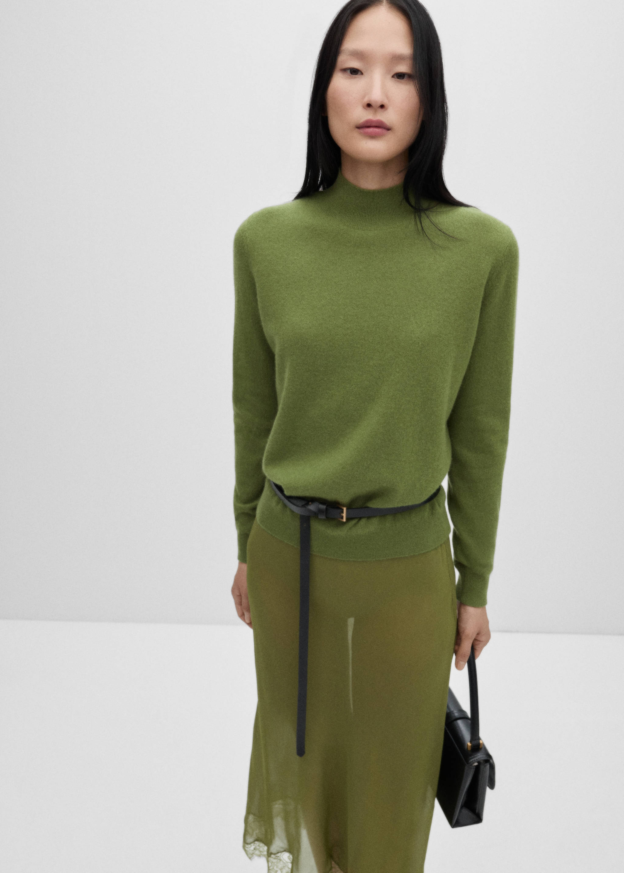 100% cashmere sweater with perkins neck - Medium plane