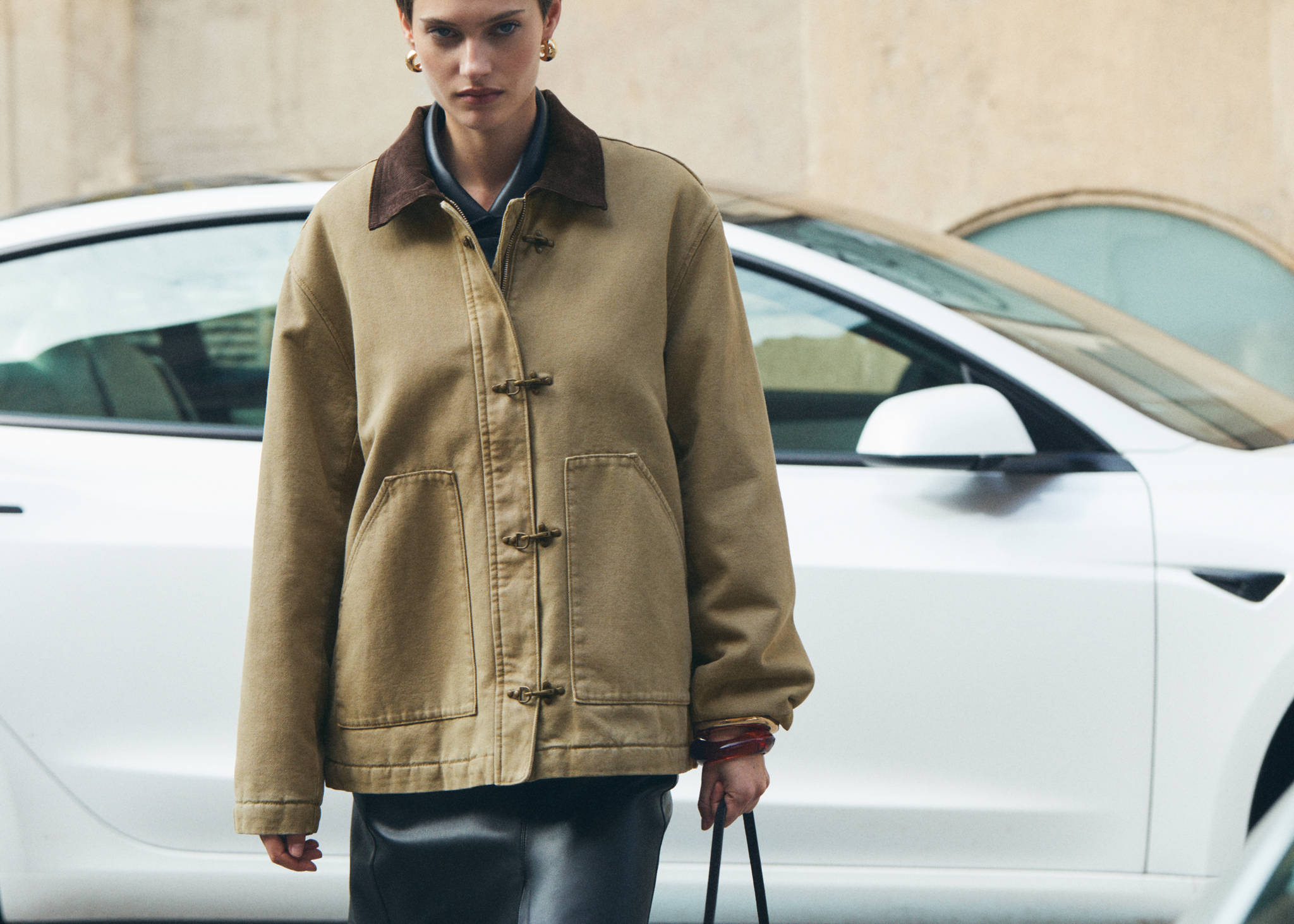 Parka with contrasting collar and pockets - Panoramic plane