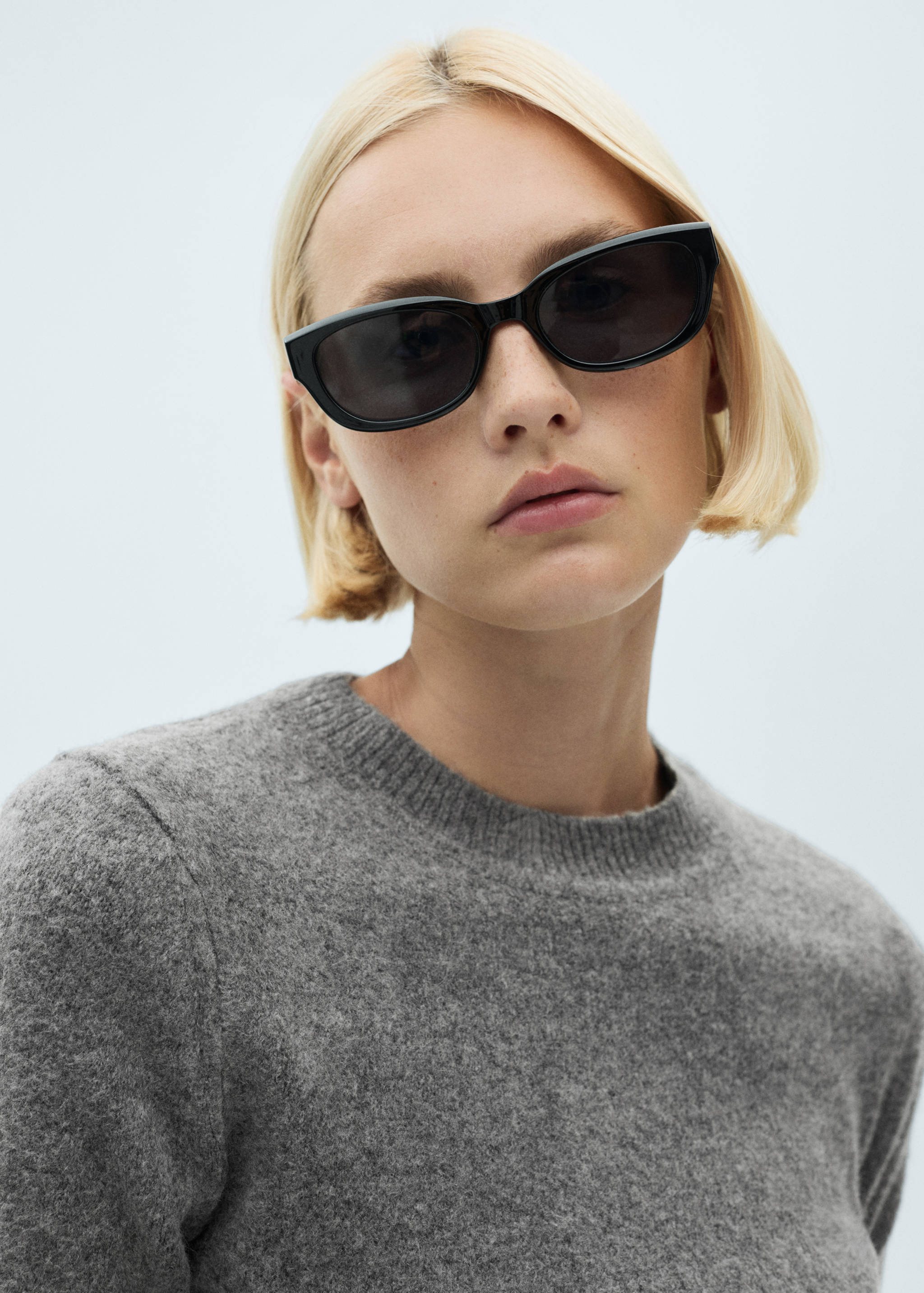 Long-sleeve knitted sweater - Details of the article 1