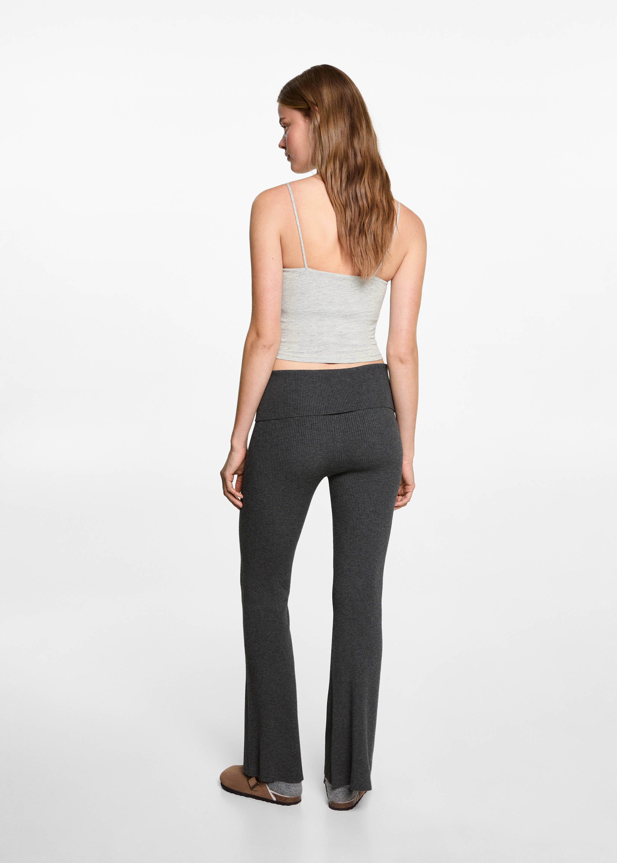 Sporty crop top - Reverse of the article