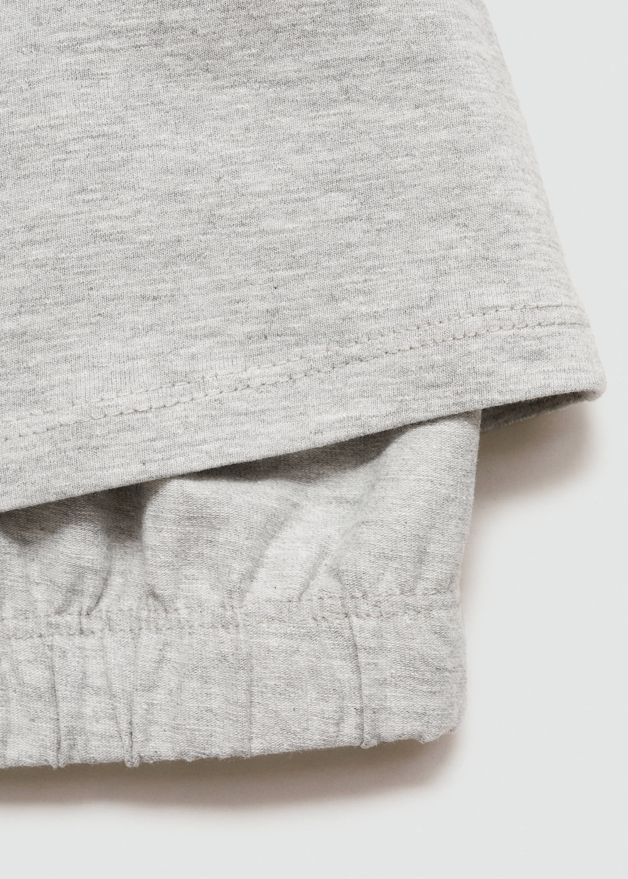 Sporty crop top - Details of the article 0