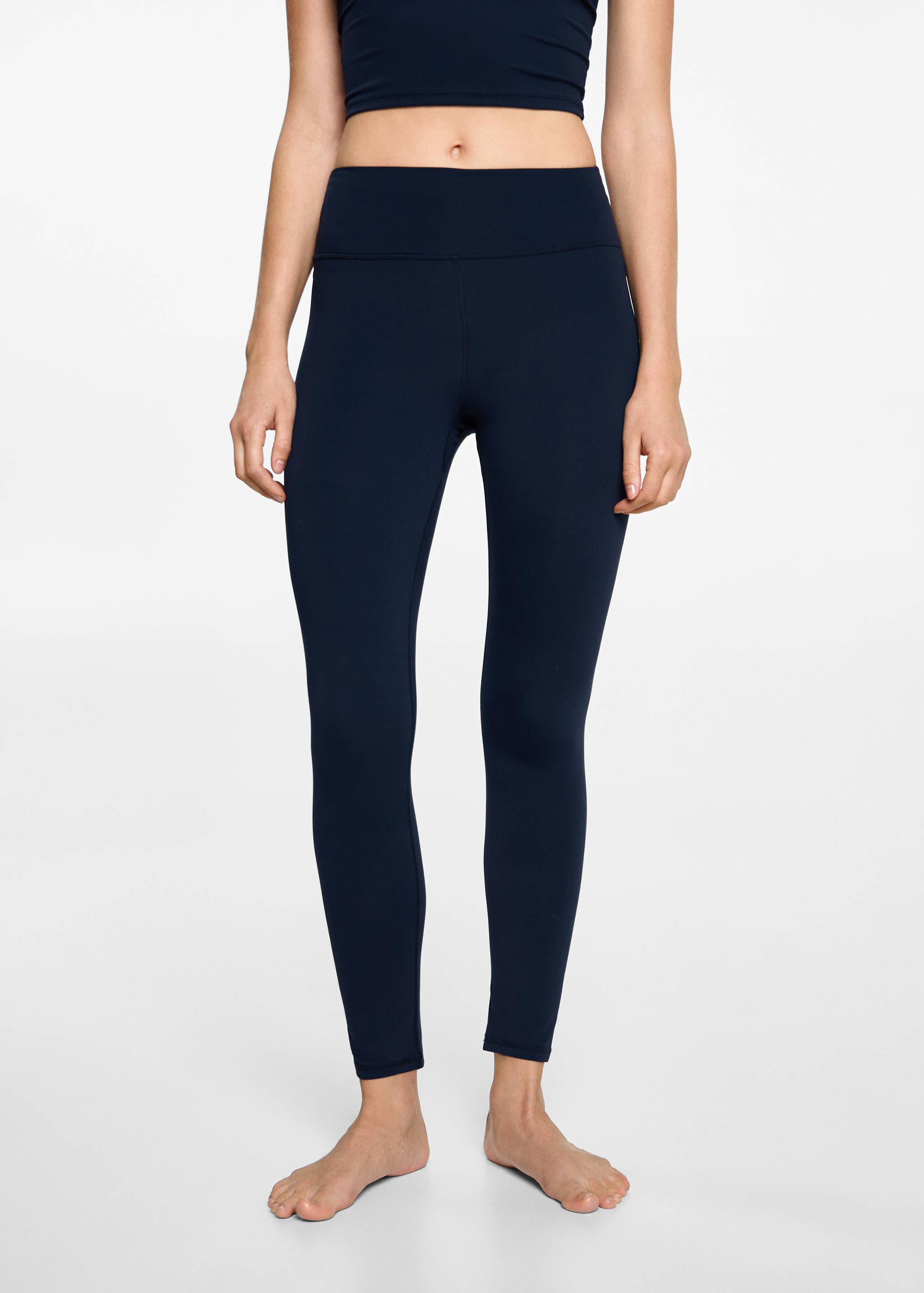 Спортивные легинсы - Средний план