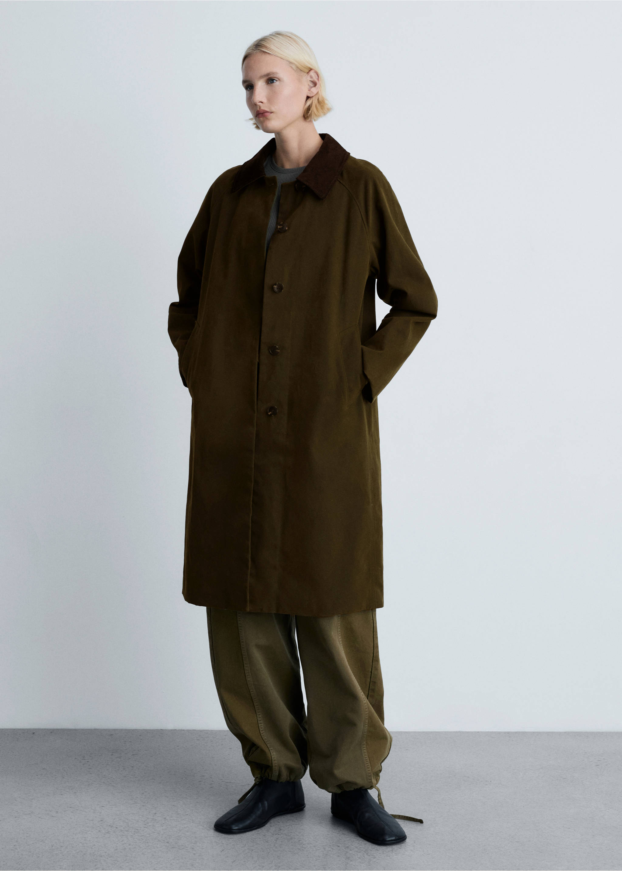 Long corduroy collar parka - General plane, Khaki. Ref: 77078277-00.