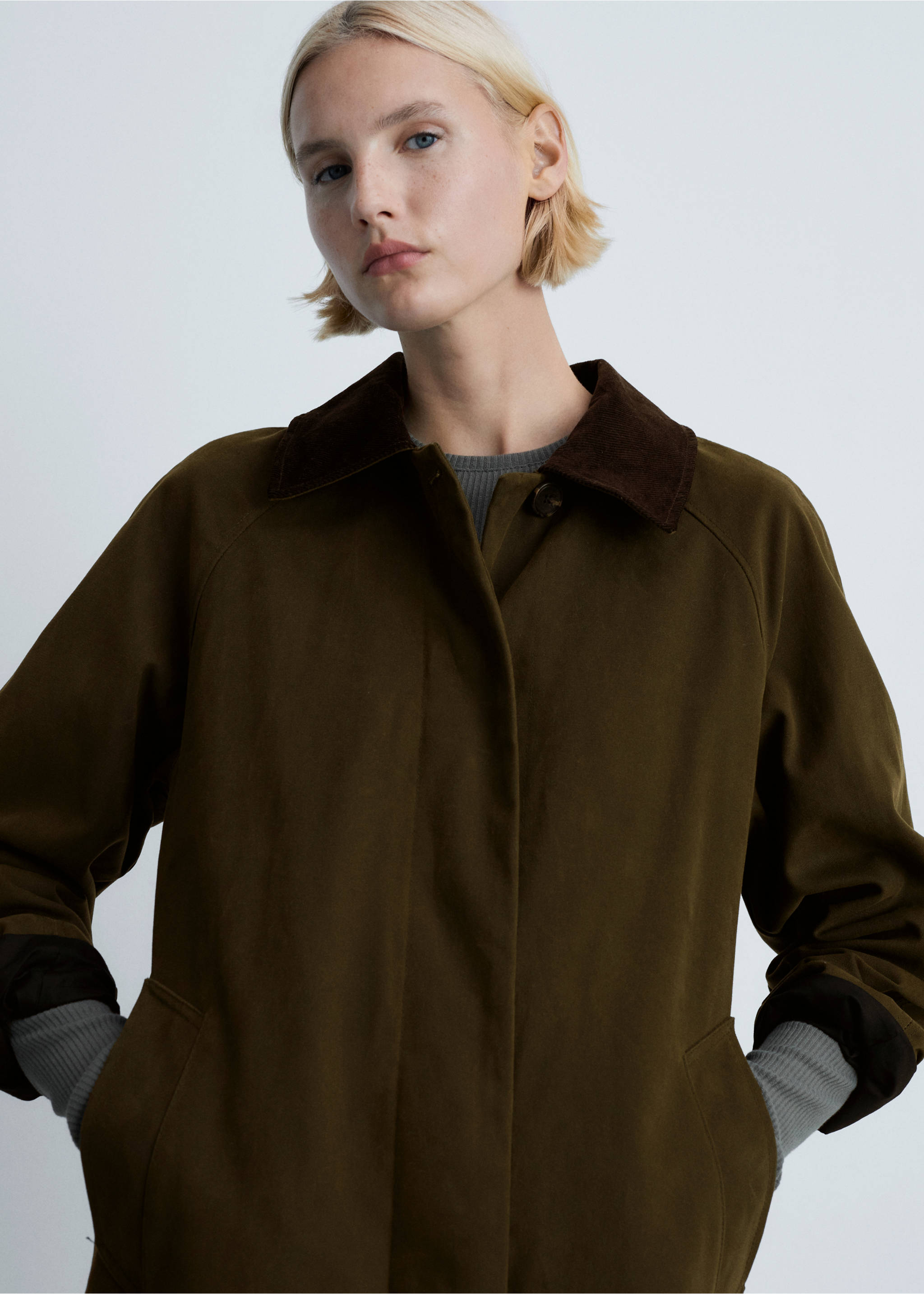 Long corduroy collar parka - Details of the article 1, Khaki. Ref: 77078277-00.