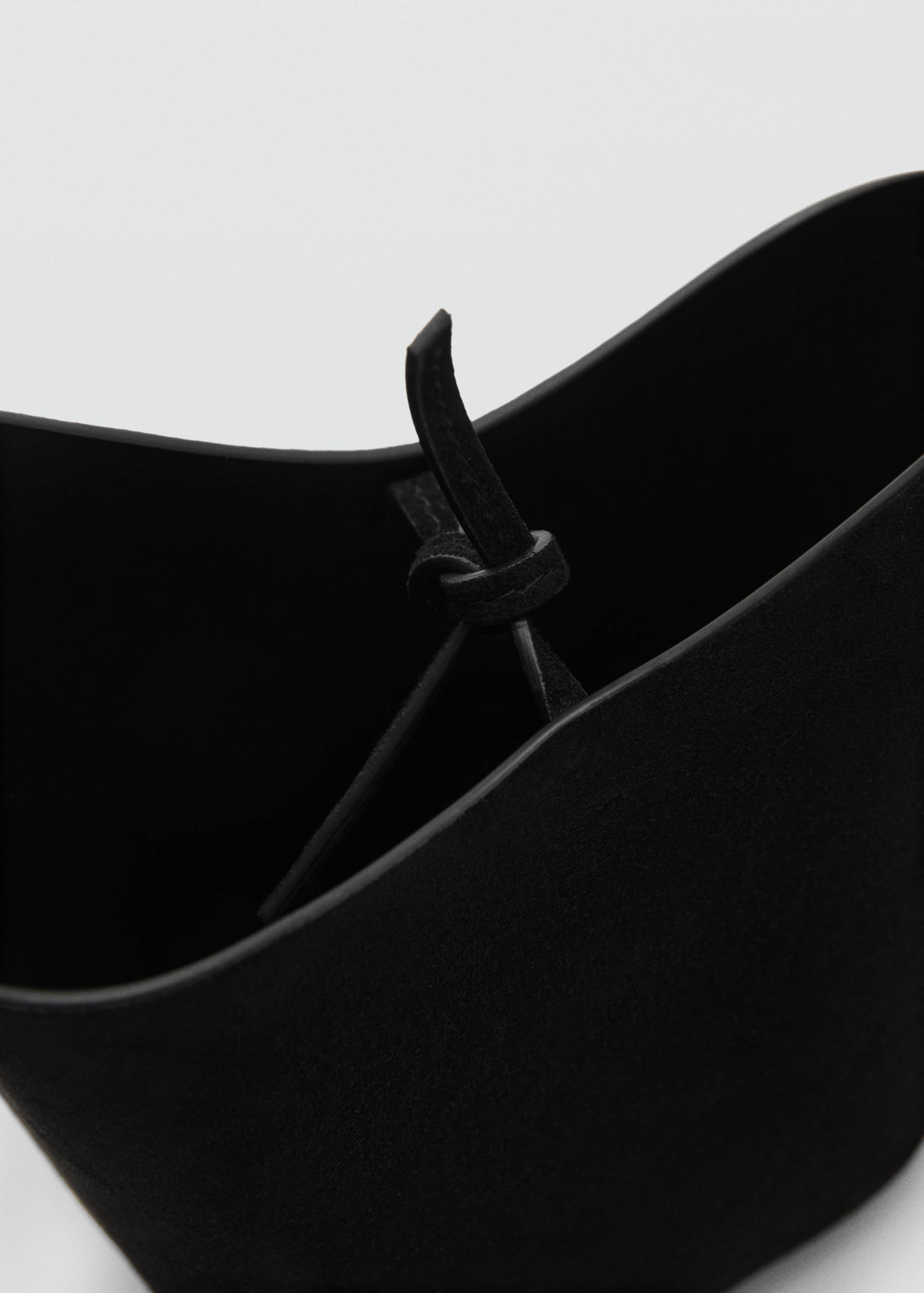 Leather handbag - Details of the article 2