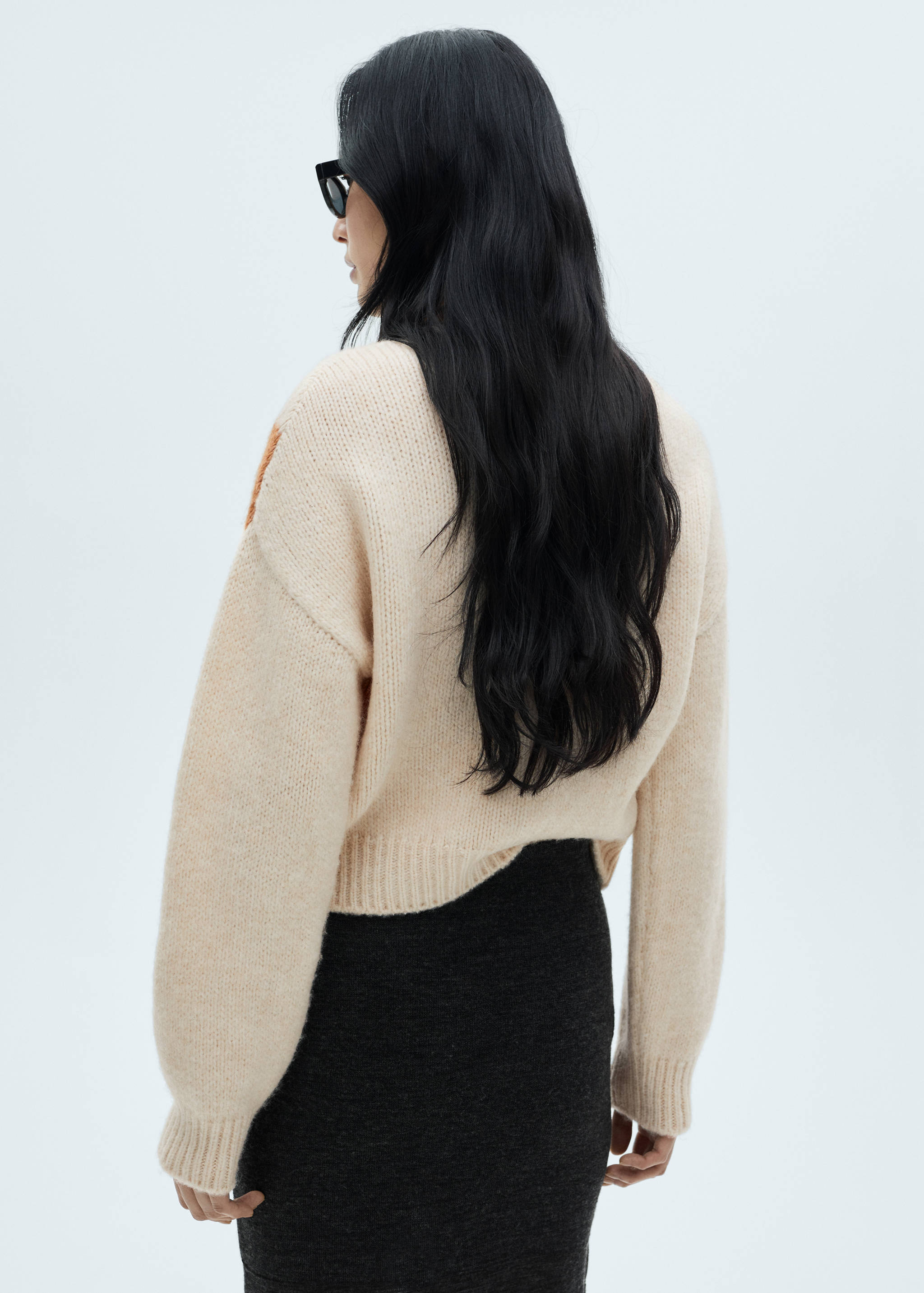 Rhombus cardigan with buttons - Reverse of the article