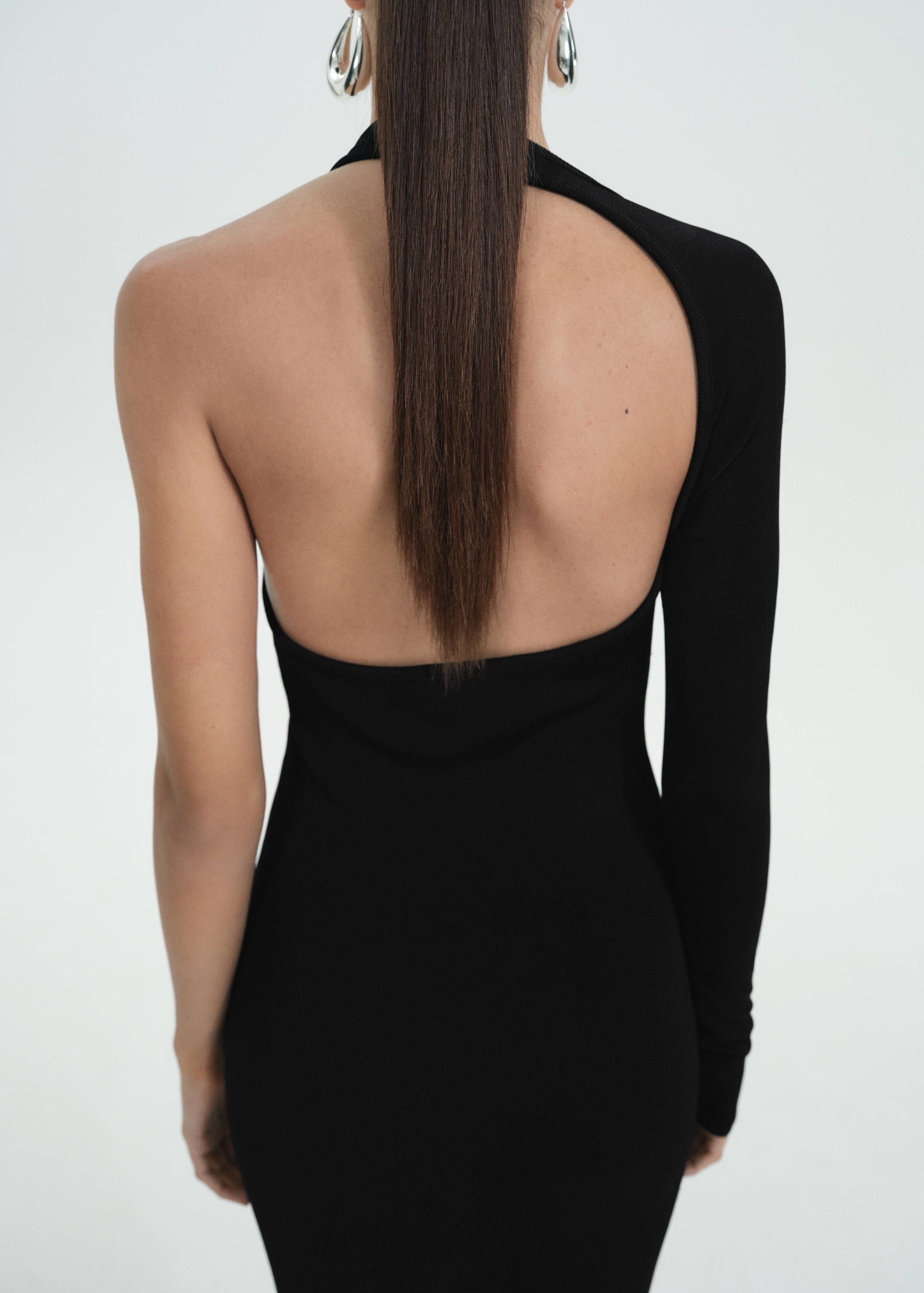 Open-back asymmetrical knitted dress - Details of the article 6