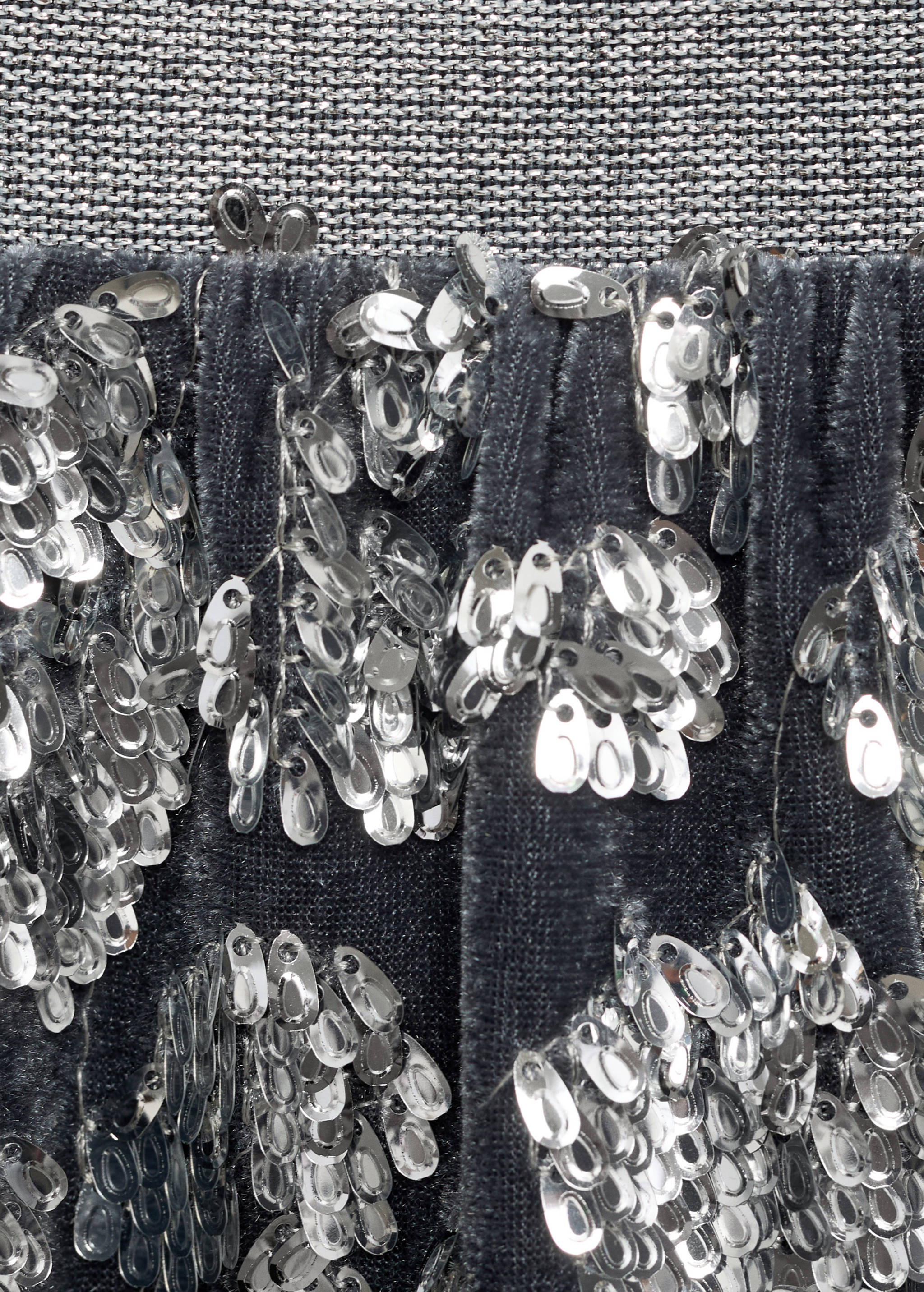 Sequin skirt - Details of the article 8