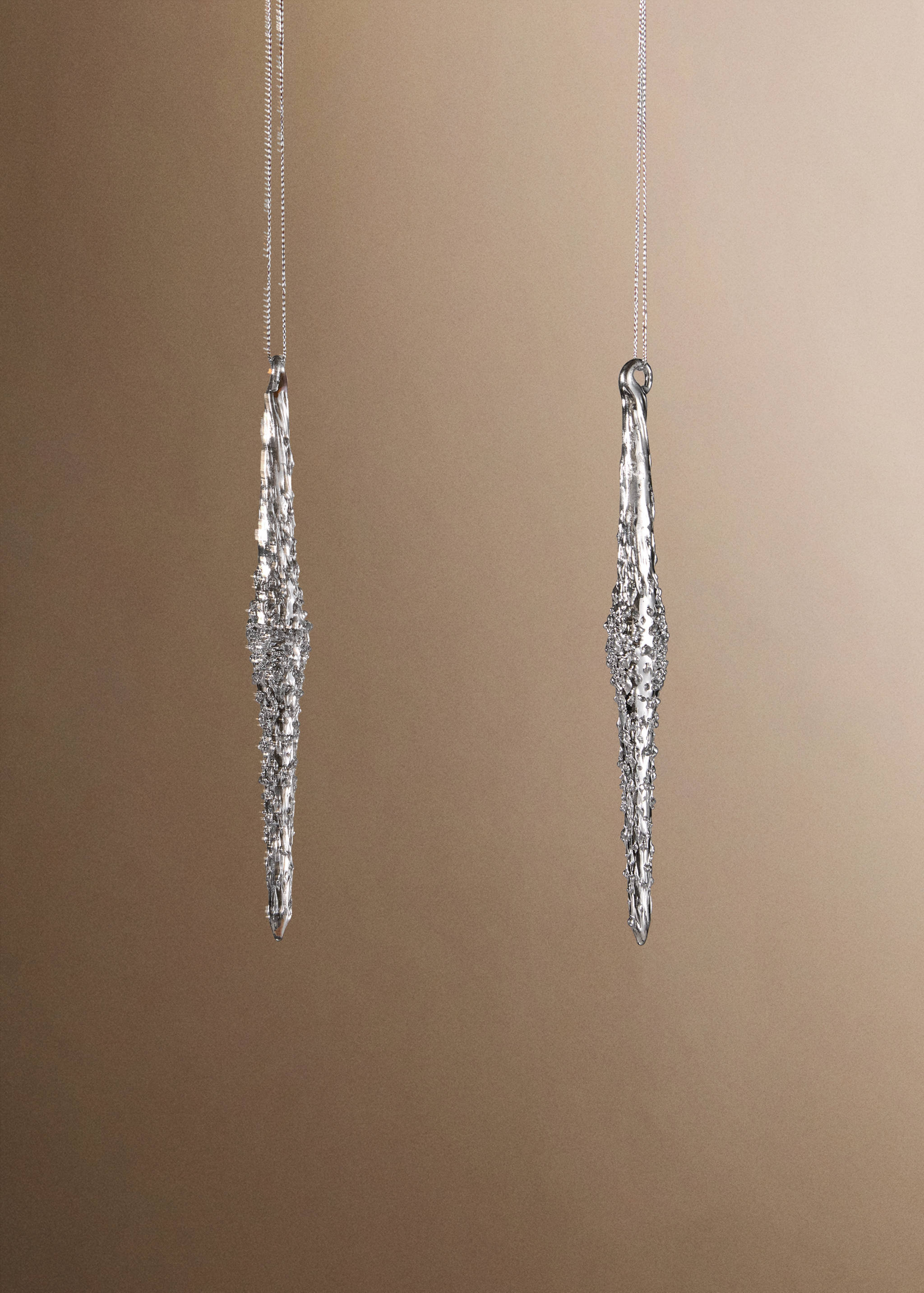 Teardrop Design Tree Ornament - General plane