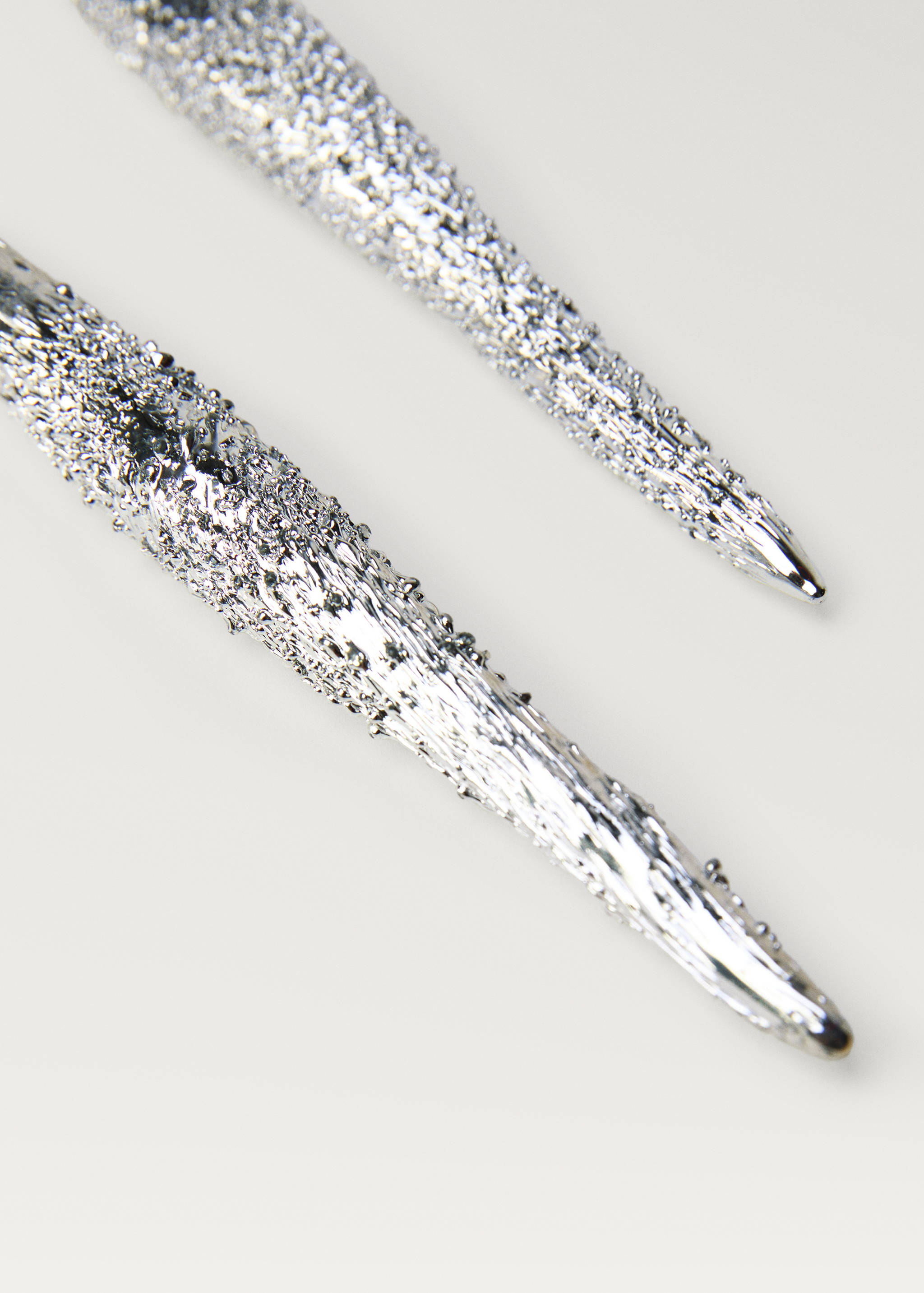 Teardrop Design Tree Ornament - Details of the article 1