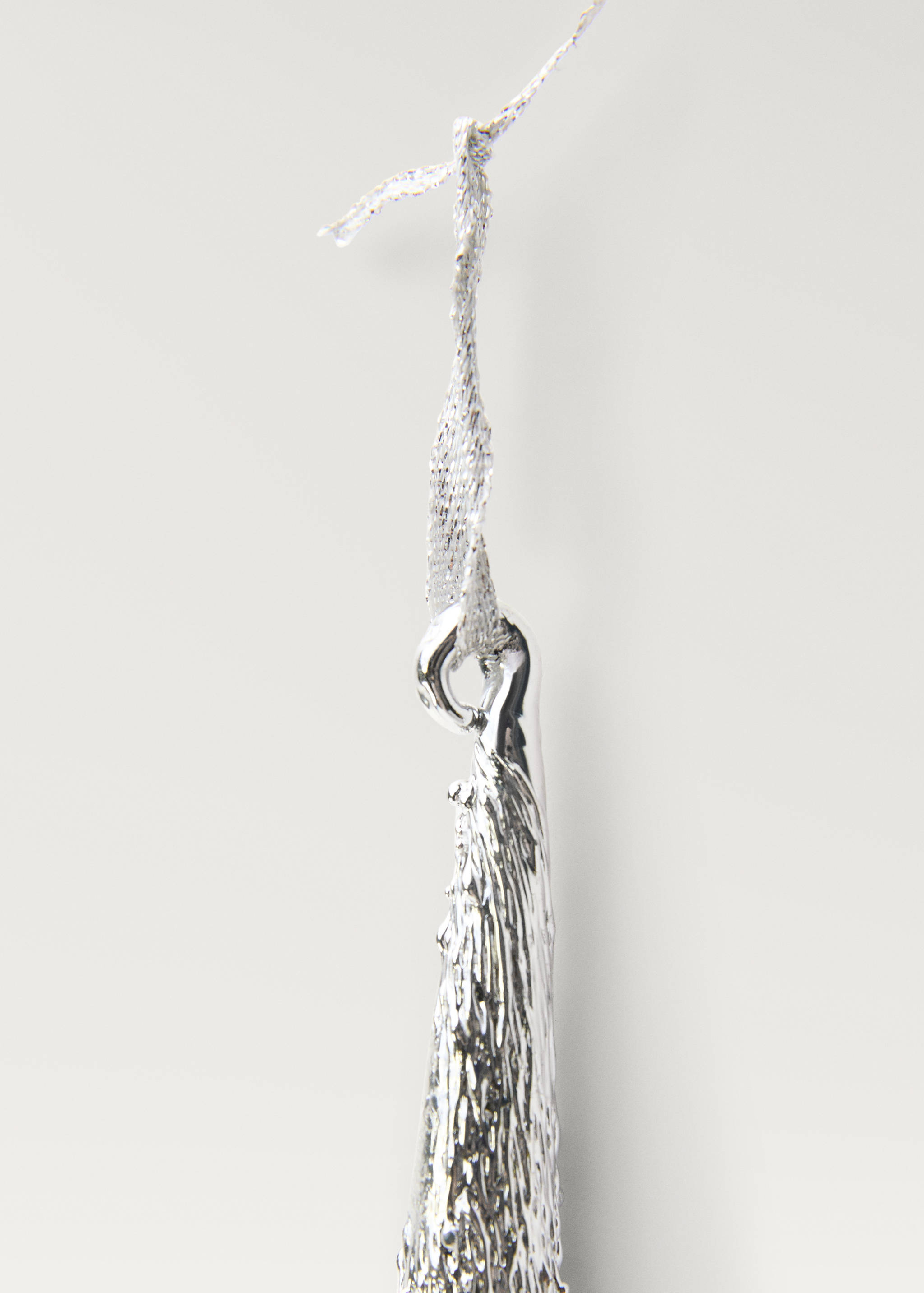 Teardrop Design Tree Ornament - Details of the article 2