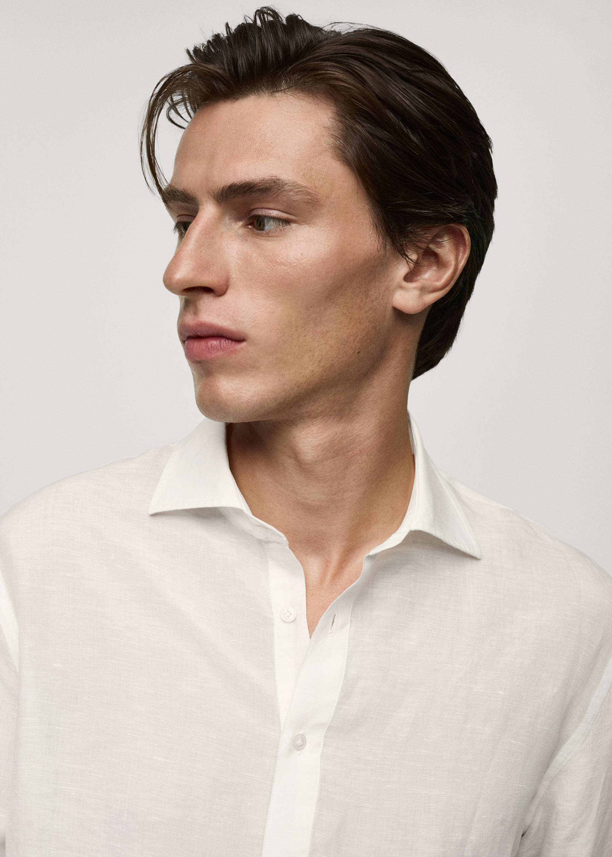 Relaxed-fit Tencel™ linen shirt - Details of the article 1