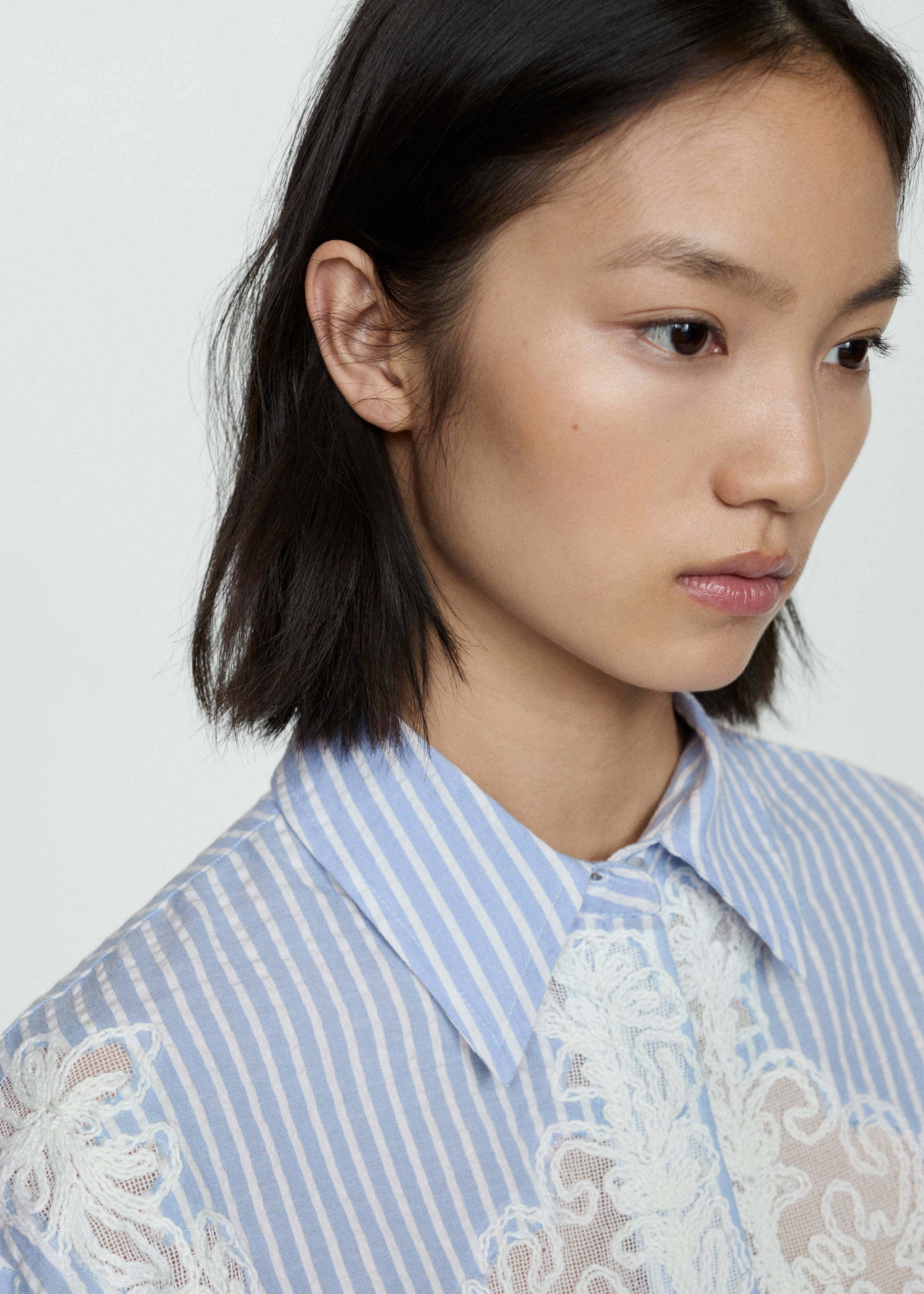 Embroidery striped shirt - Details of the article 1