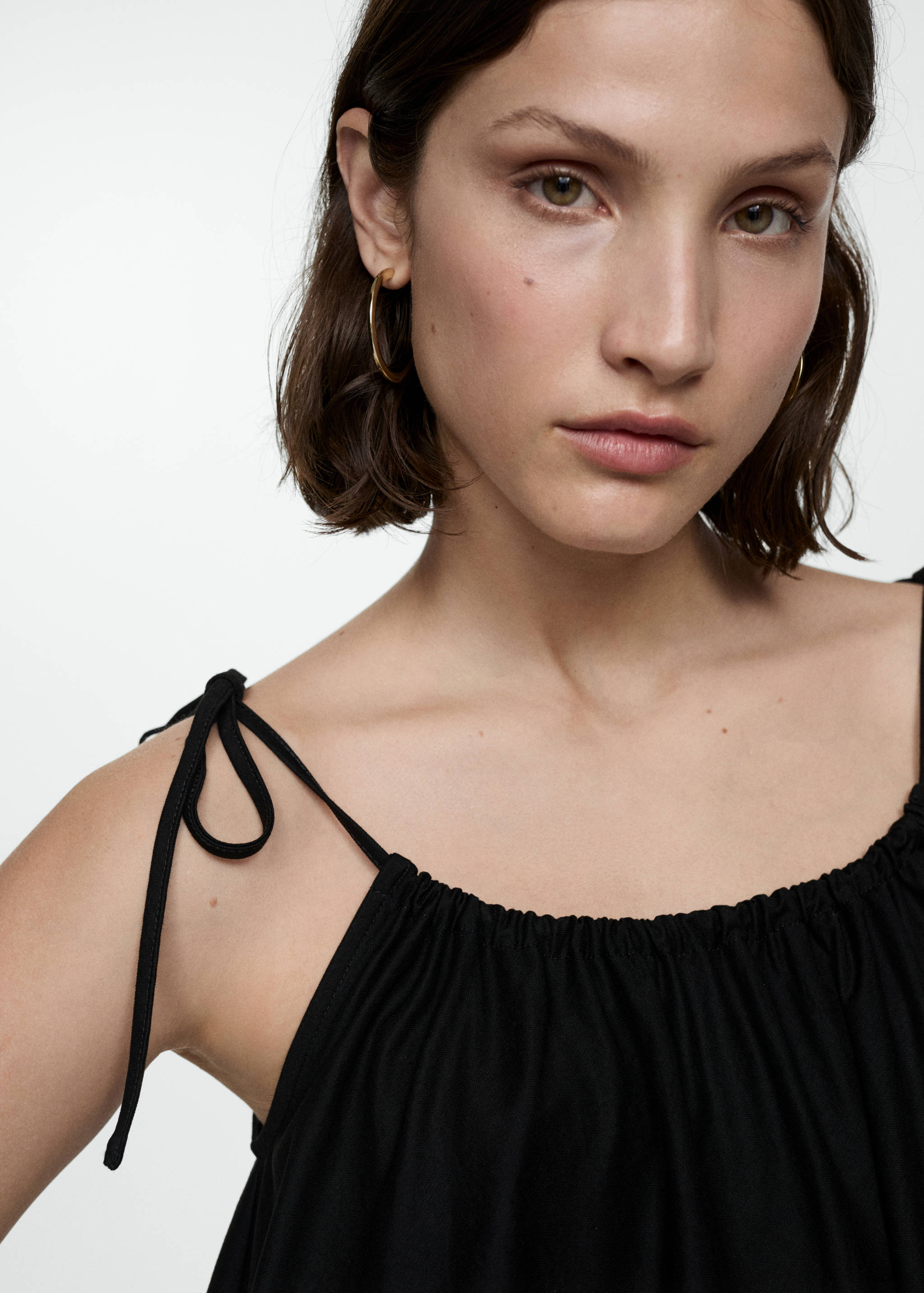 Short flowy dress - Details of the article 1