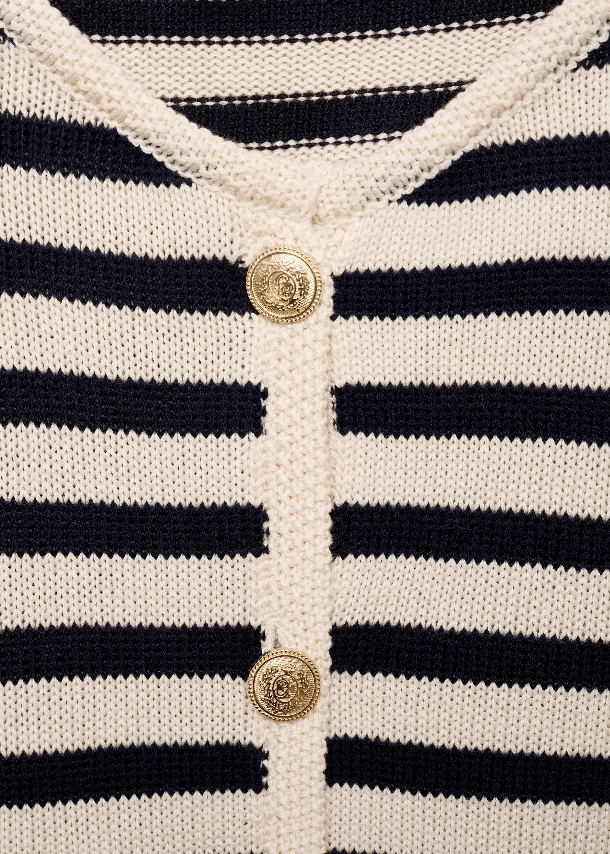 Knitted cardigan with jewel button - Details of the article 8