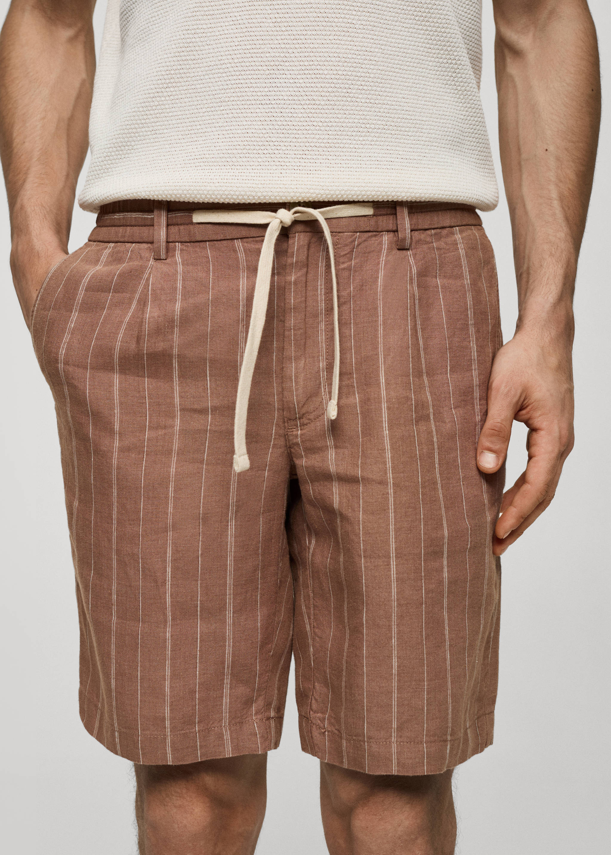 100% linen striped bermuda shorts with drawstring - Details of the article 1