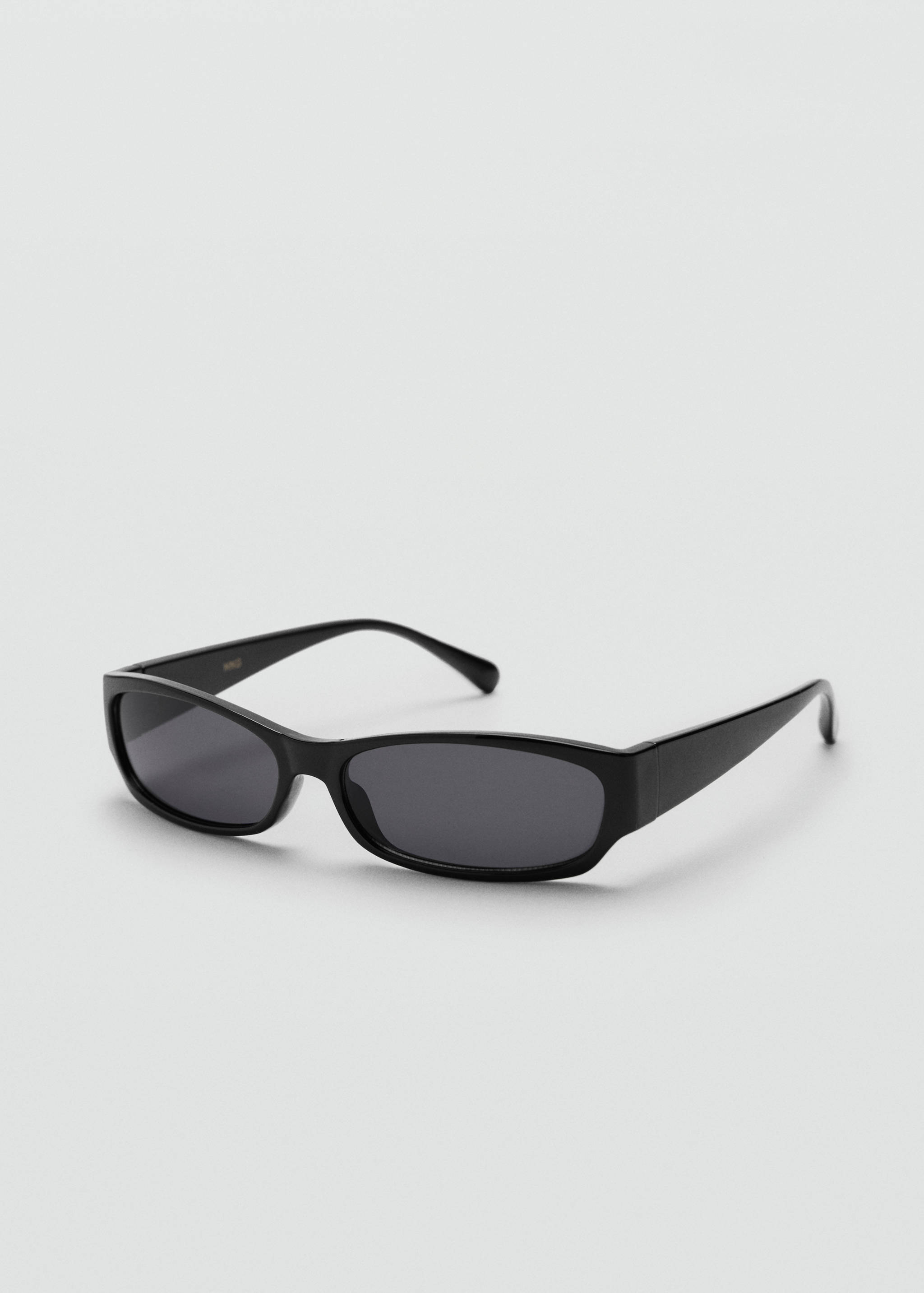 Lunettes de soleil monture plastique - Plan moyen