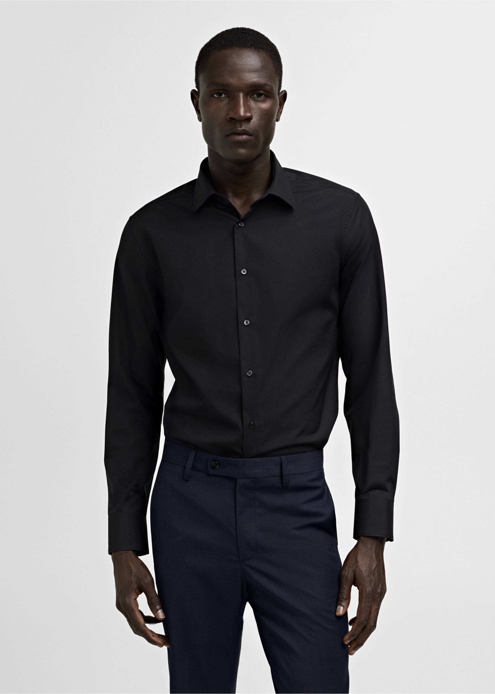 Slim-fit cotton poplin suit shirt - Medium plane, Black. Ref: 77080570-00.