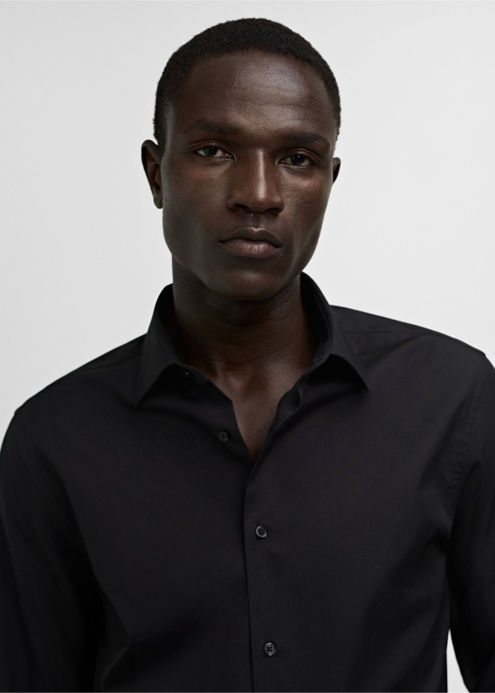 Slim-fit cotton poplin suit shirt - Details of the article 1, Black. Ref: 77080570-00.