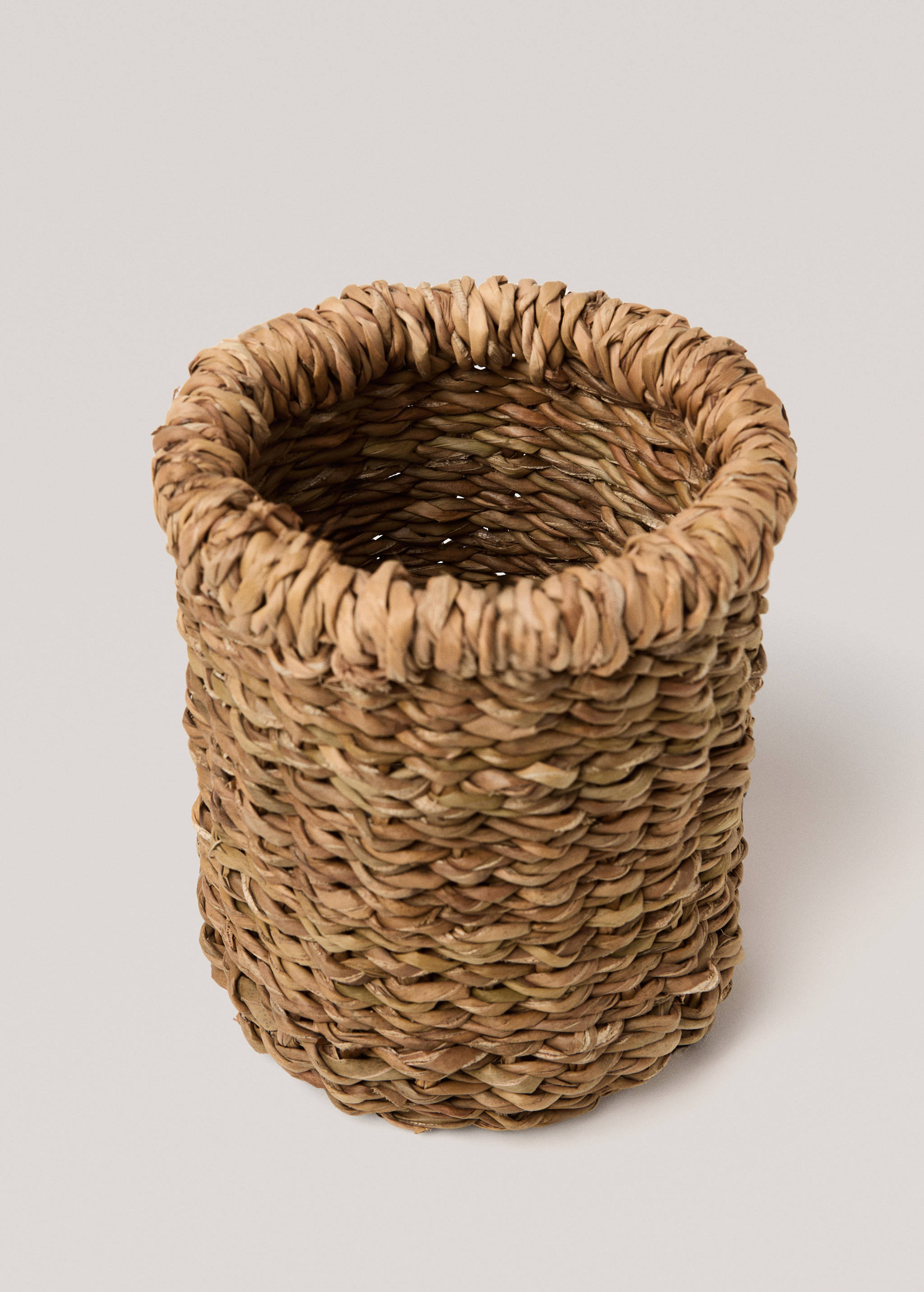 Natural fibre cylindrical basket - Details of the article 2