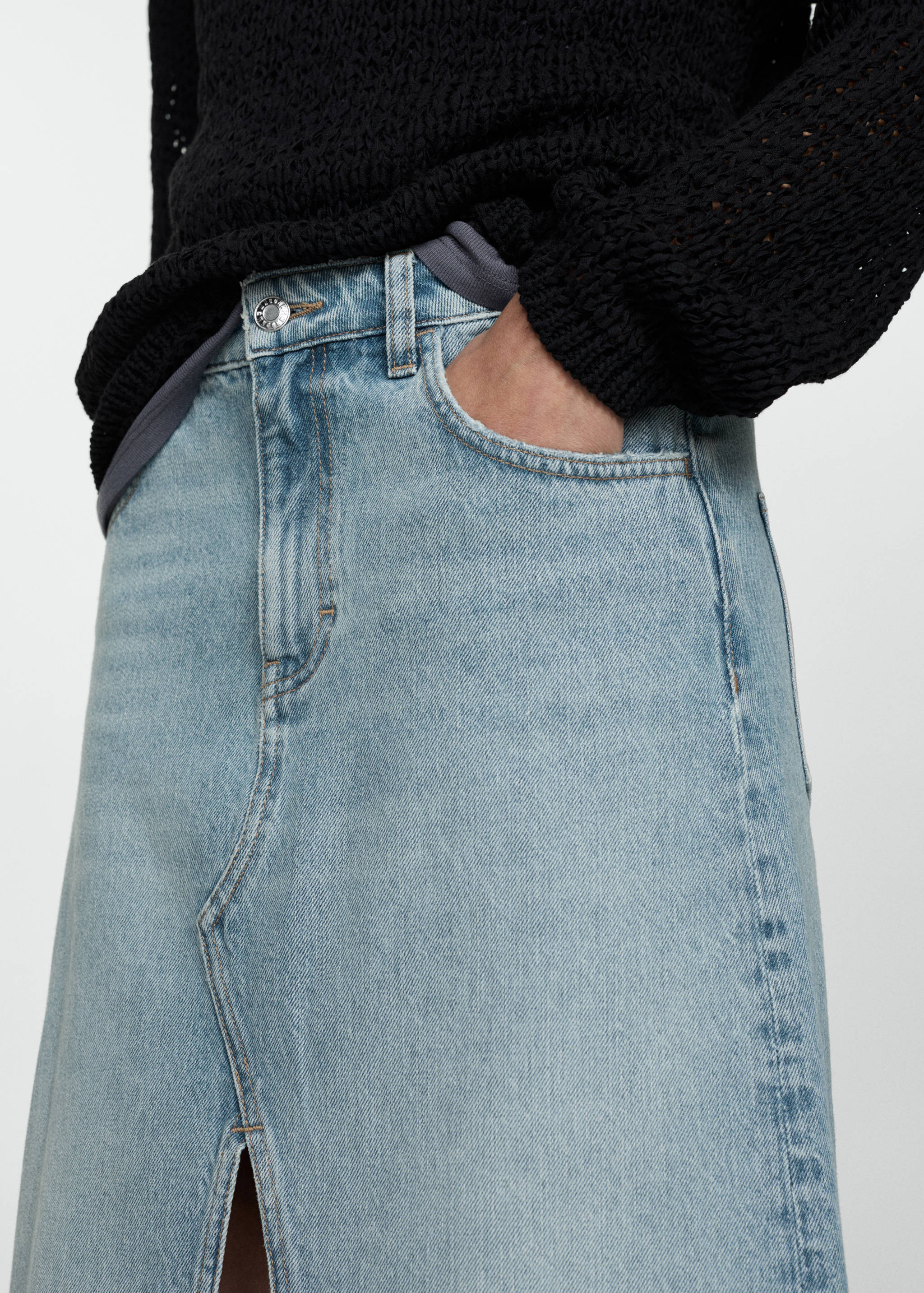 Φούστα denim ξεφτισμένο στρίφωμα - Λεπτομέρεια του προϊόντος 3