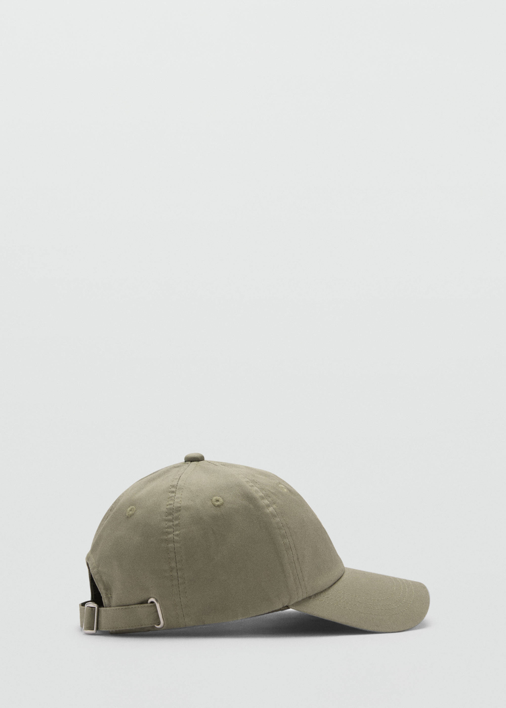 Хлопковая бейсболка с вышивкой - Изделие без модели