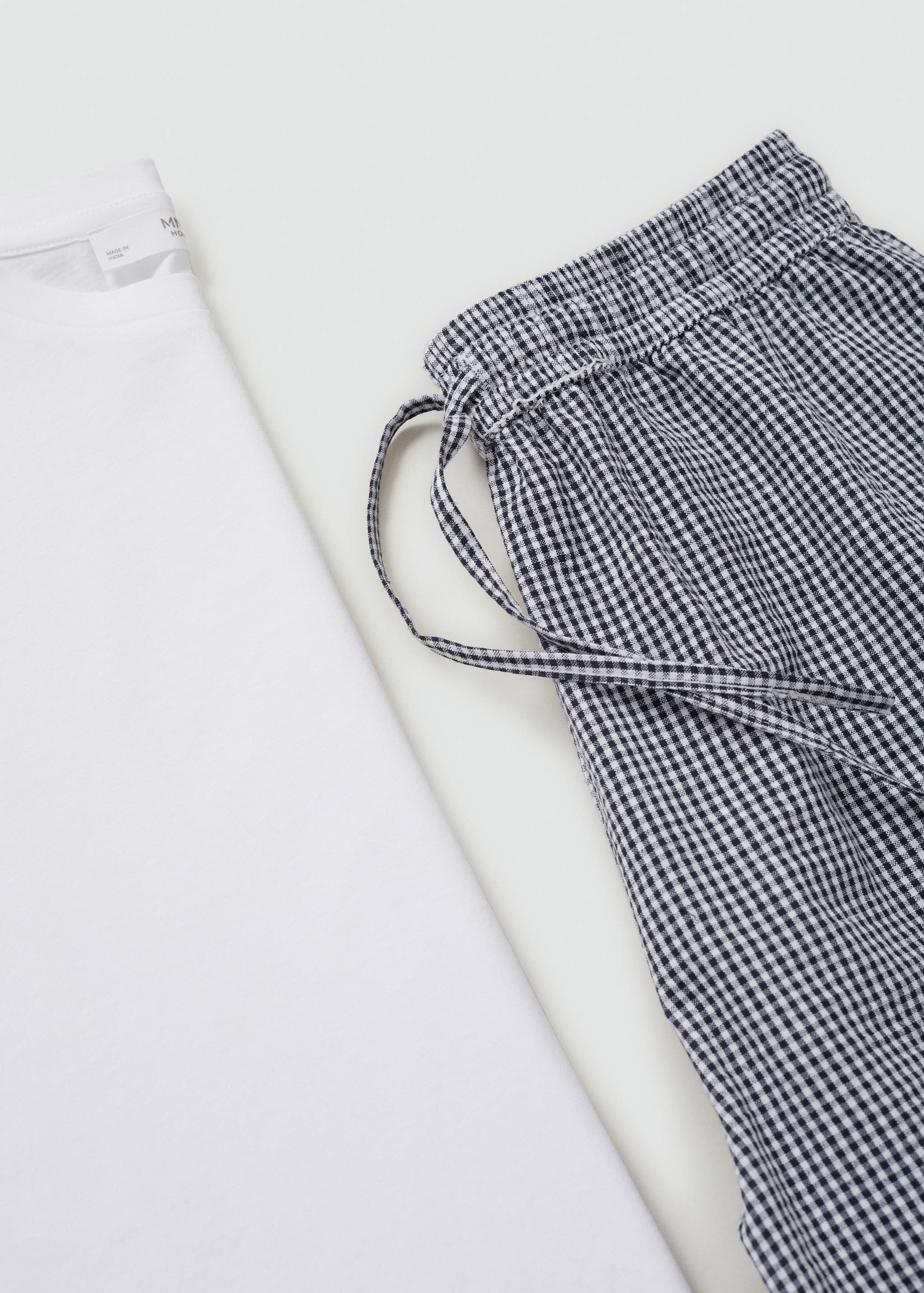 Gingham-check two-piece pyjamas - Details of the article 8