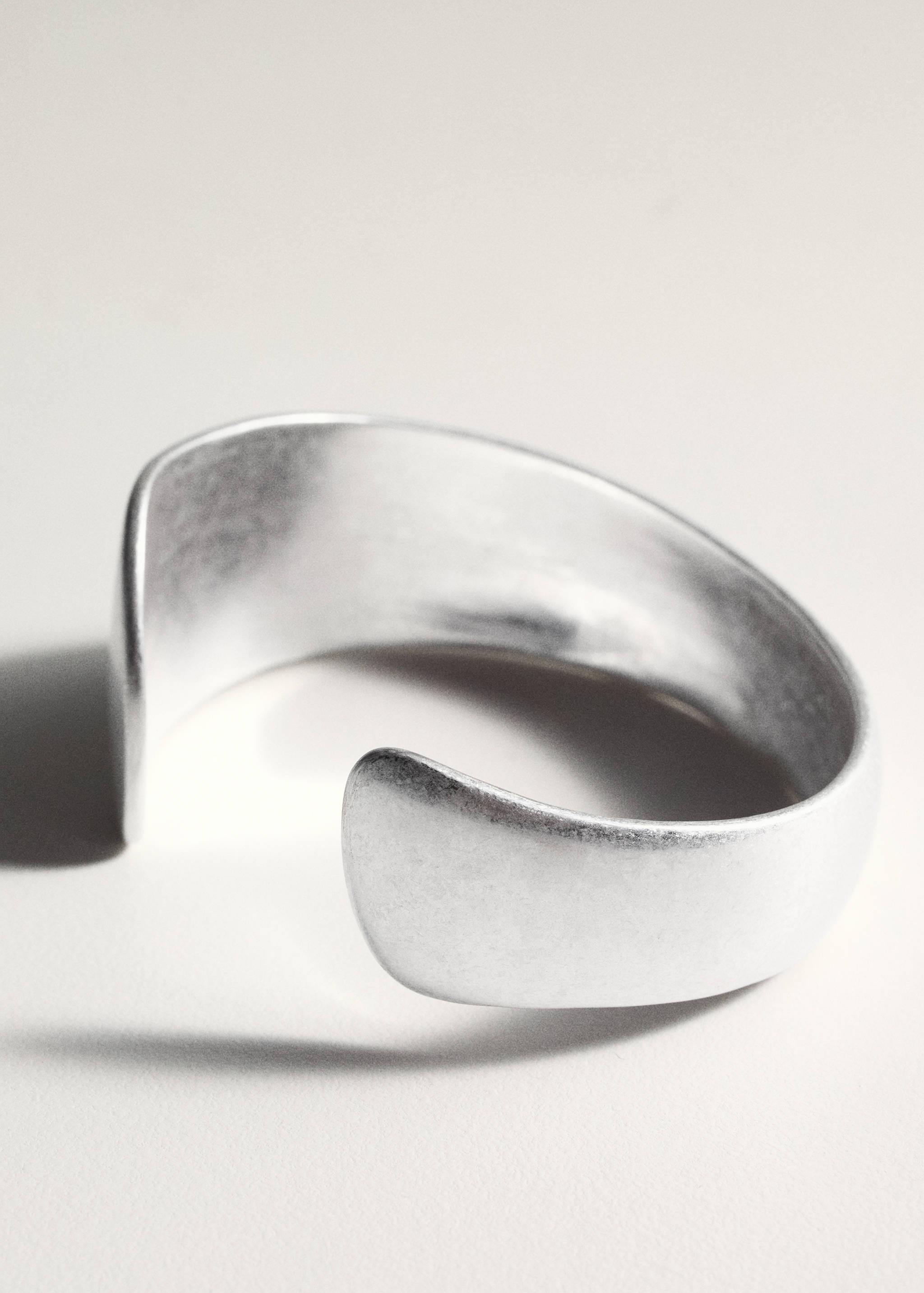 Bracelet rigide irrégulier - Détail de l'article 5