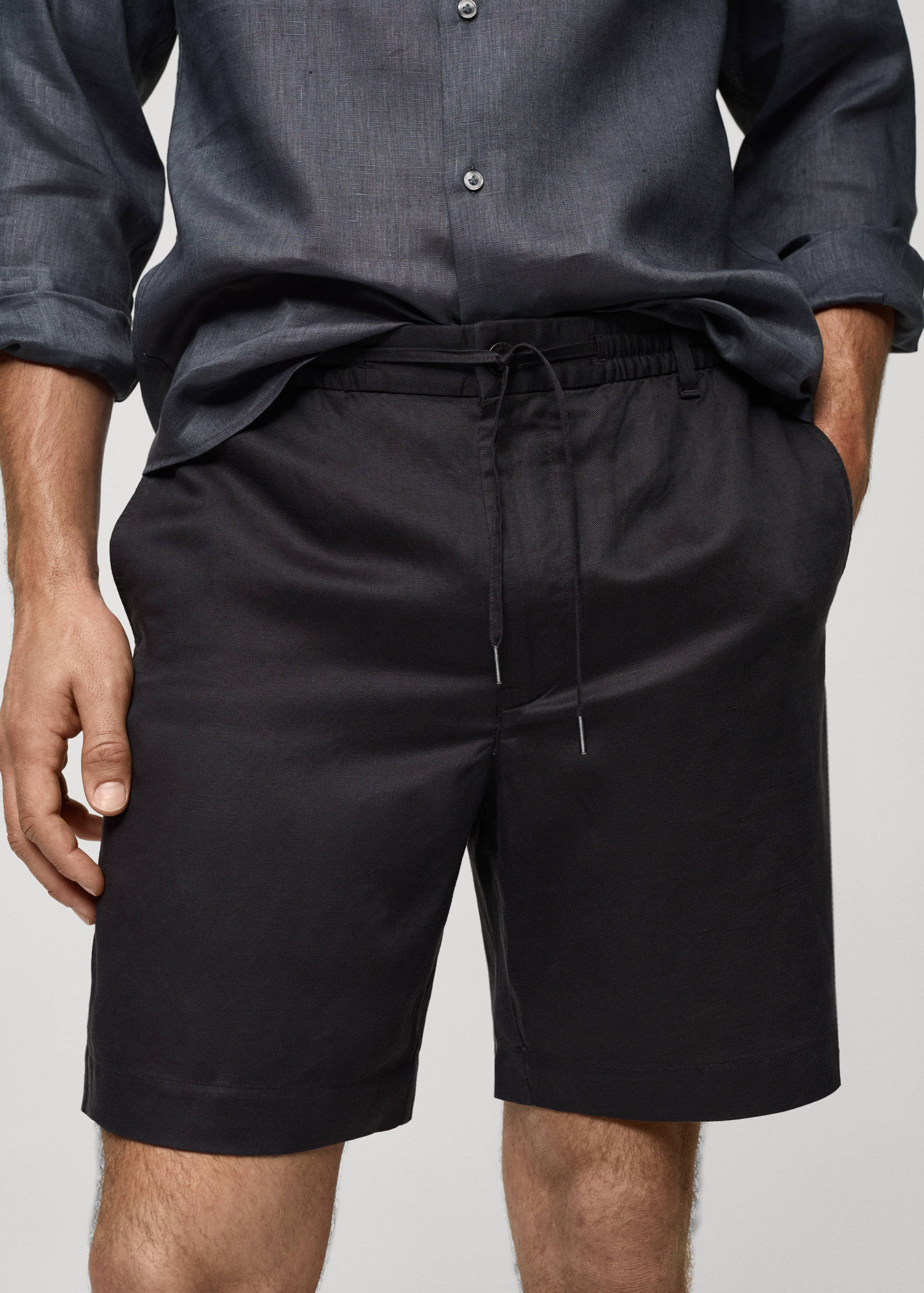 Tencel™ linen shorts with drawstring - Details of the article 1