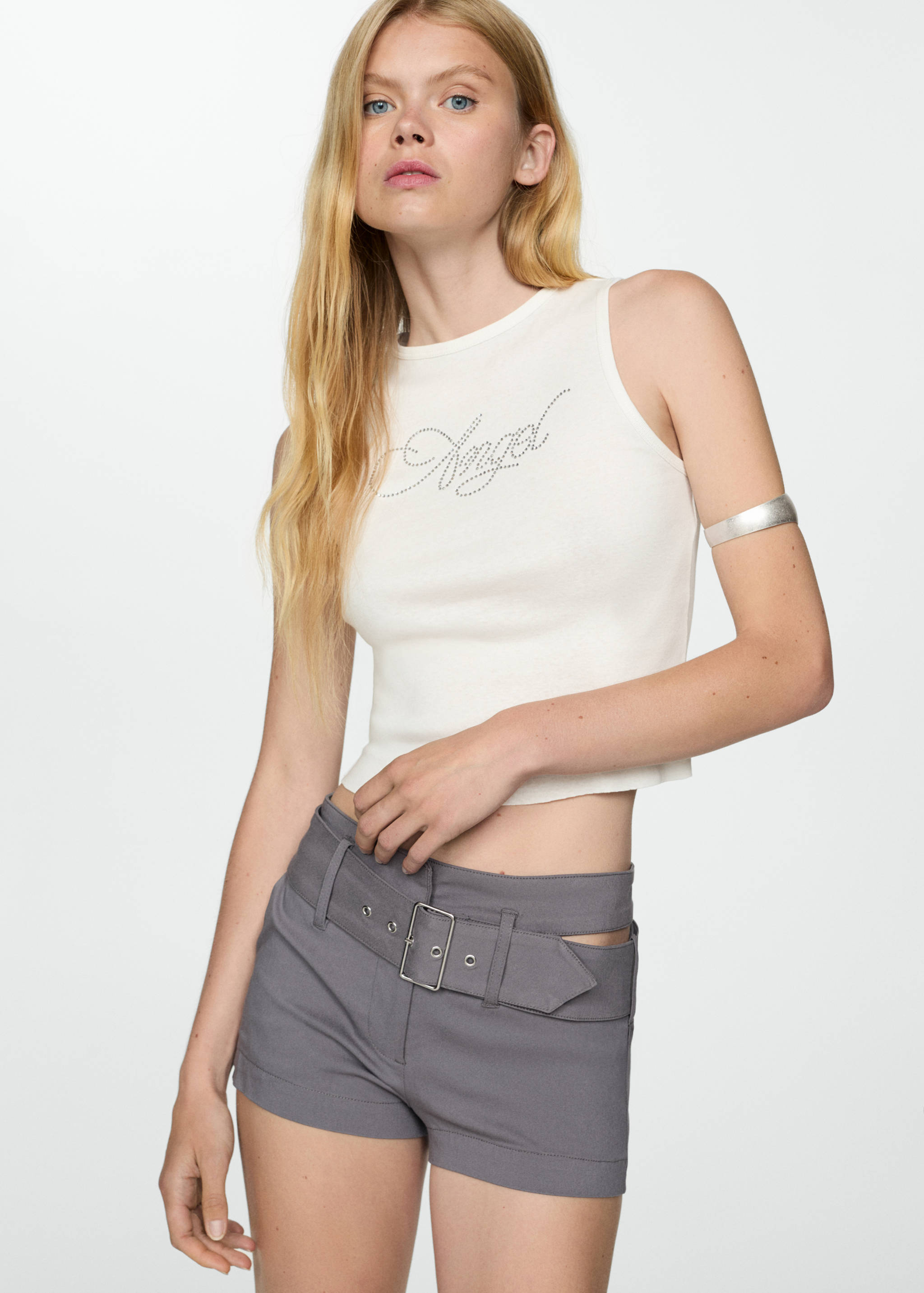Asymmetrical shorts with belt - Medium plane