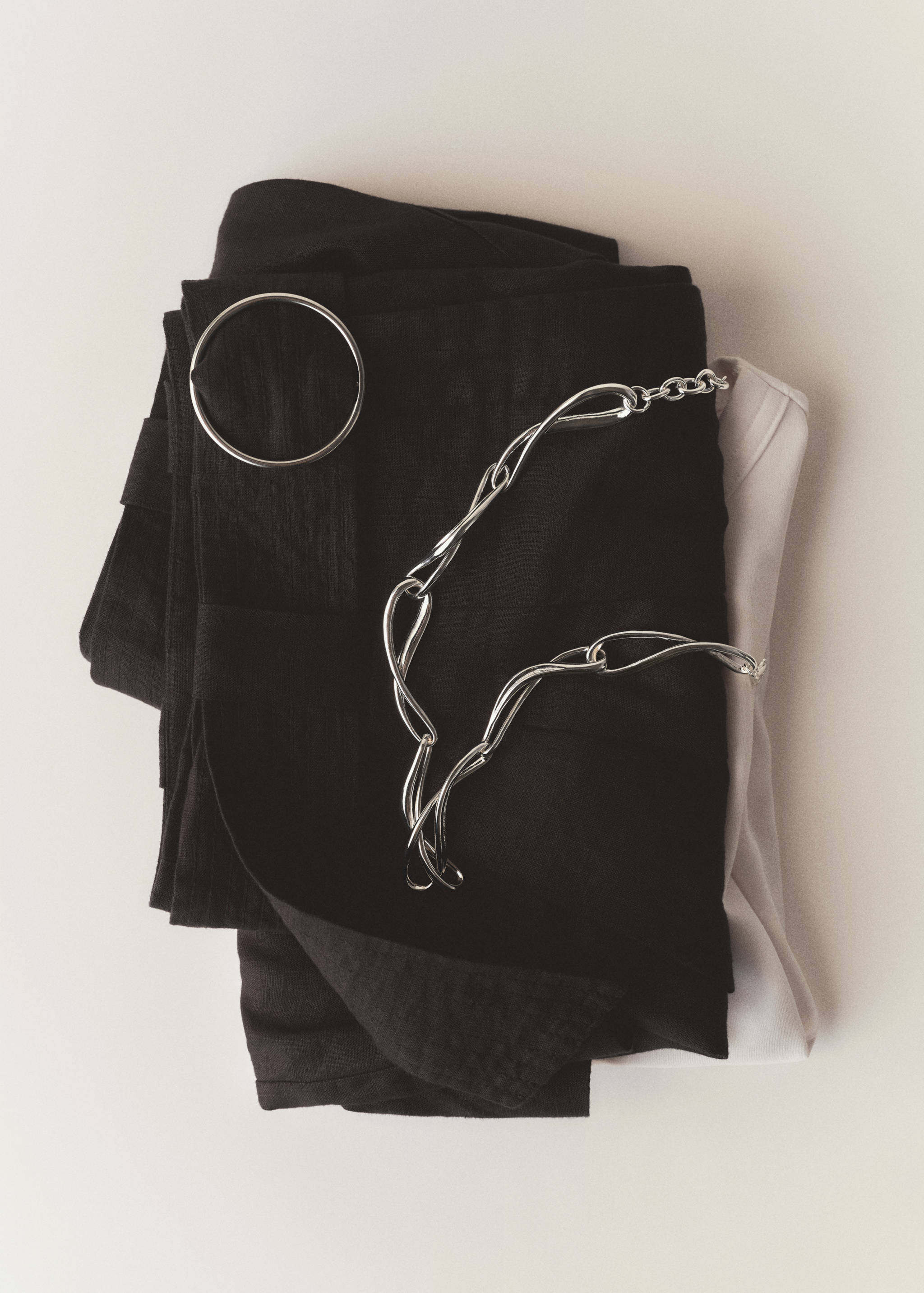 비대칭 링크 네크리스 - 상품 내역: 7