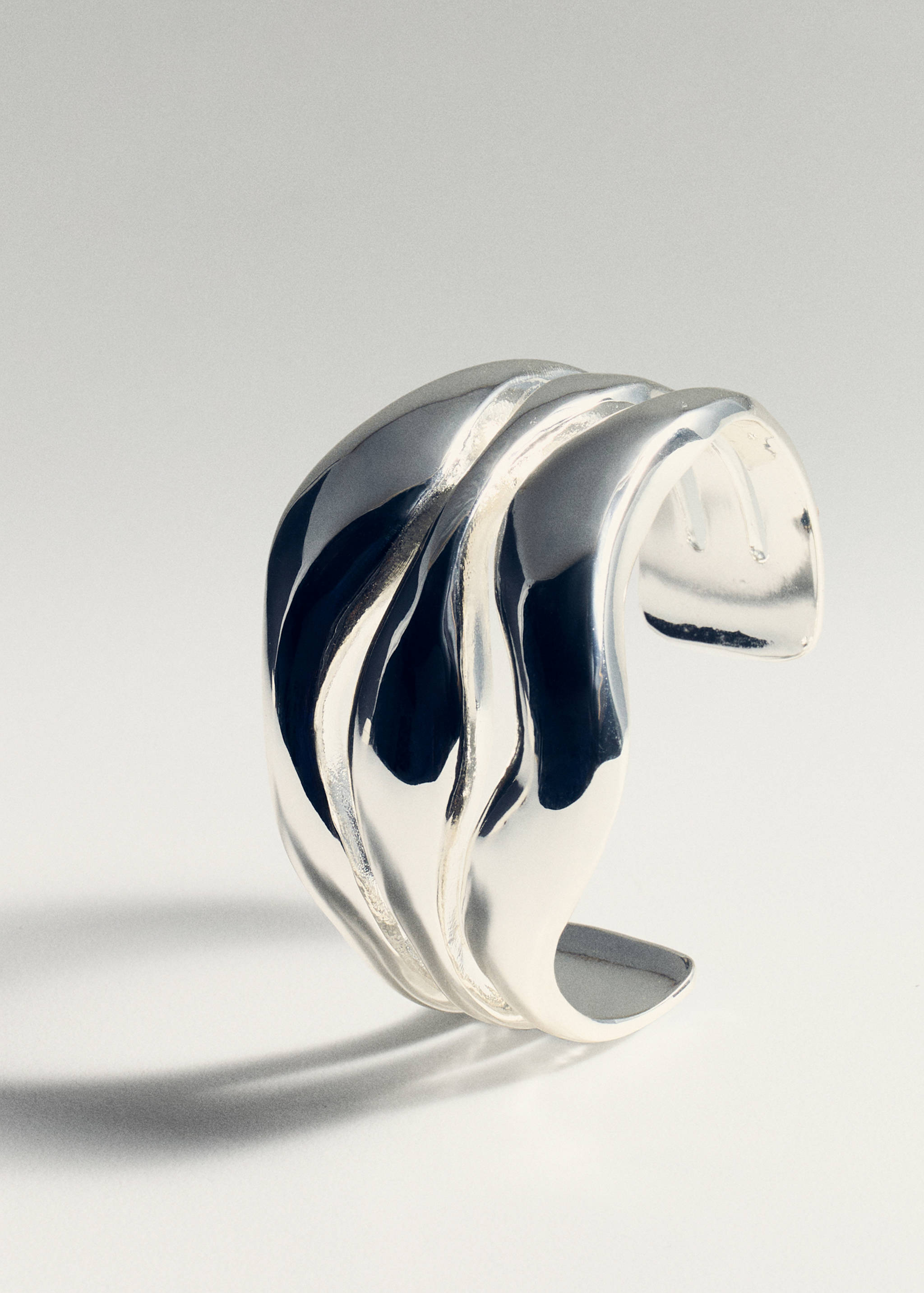 Irregular triple bracelet - Details of the article 5