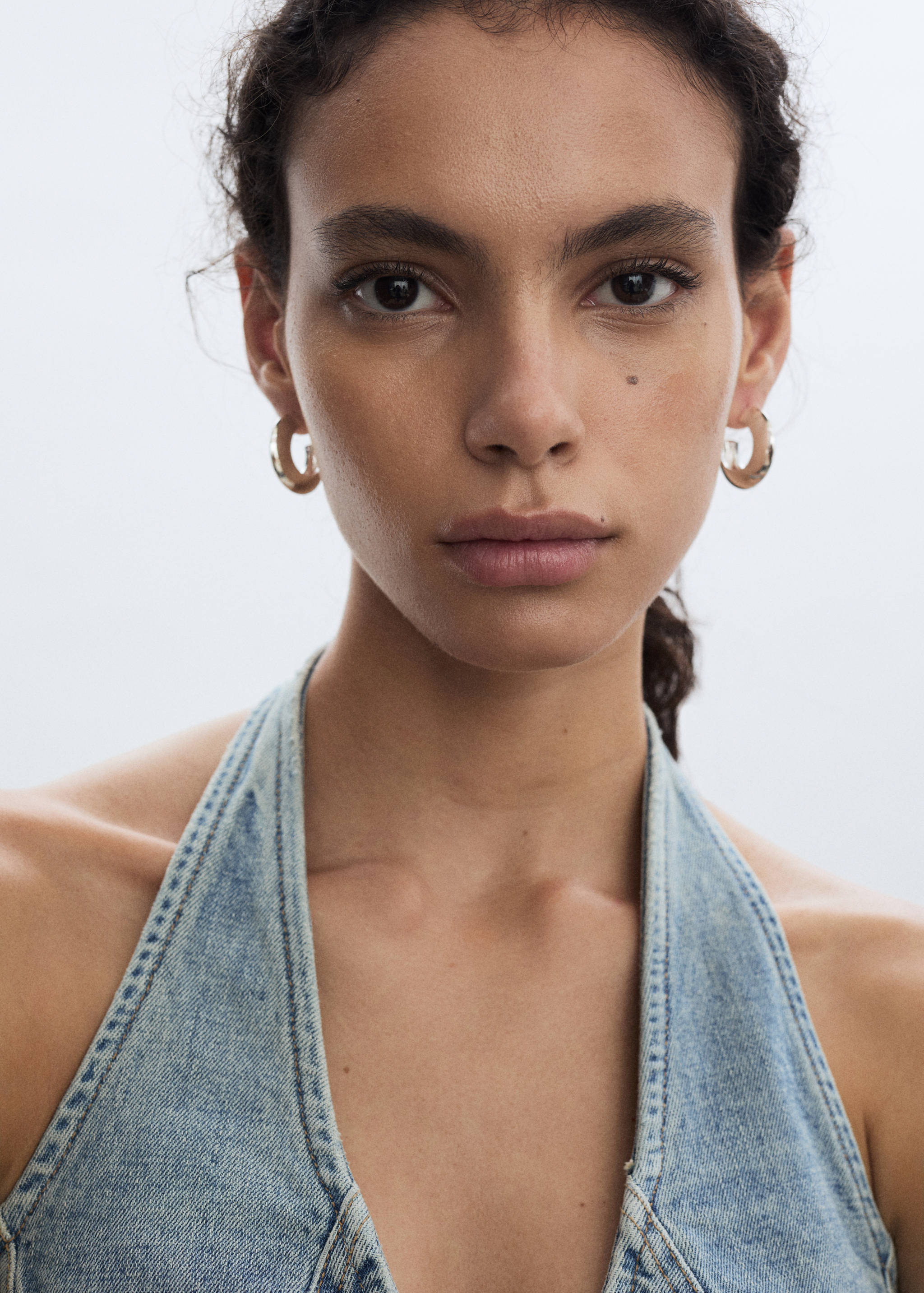 Halter-neck denim top - Details of the article 1