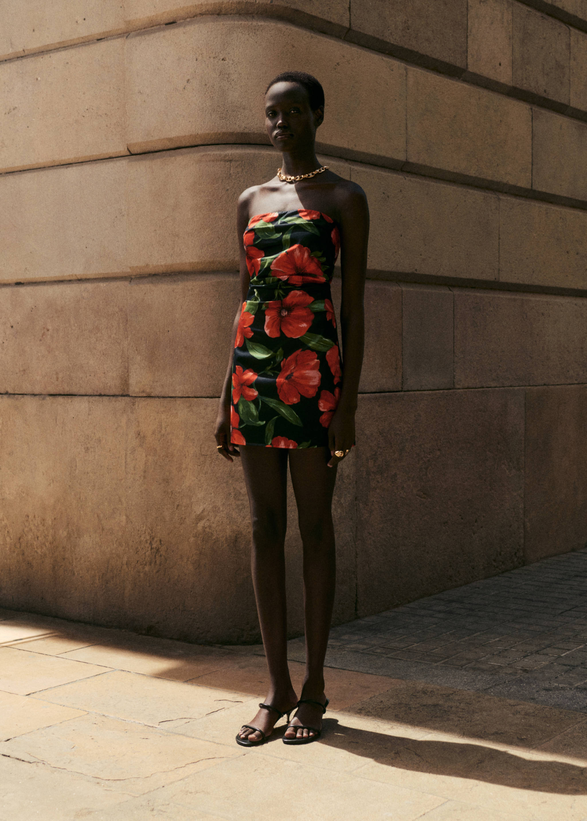 Strapless floral dress - Details of the article 6